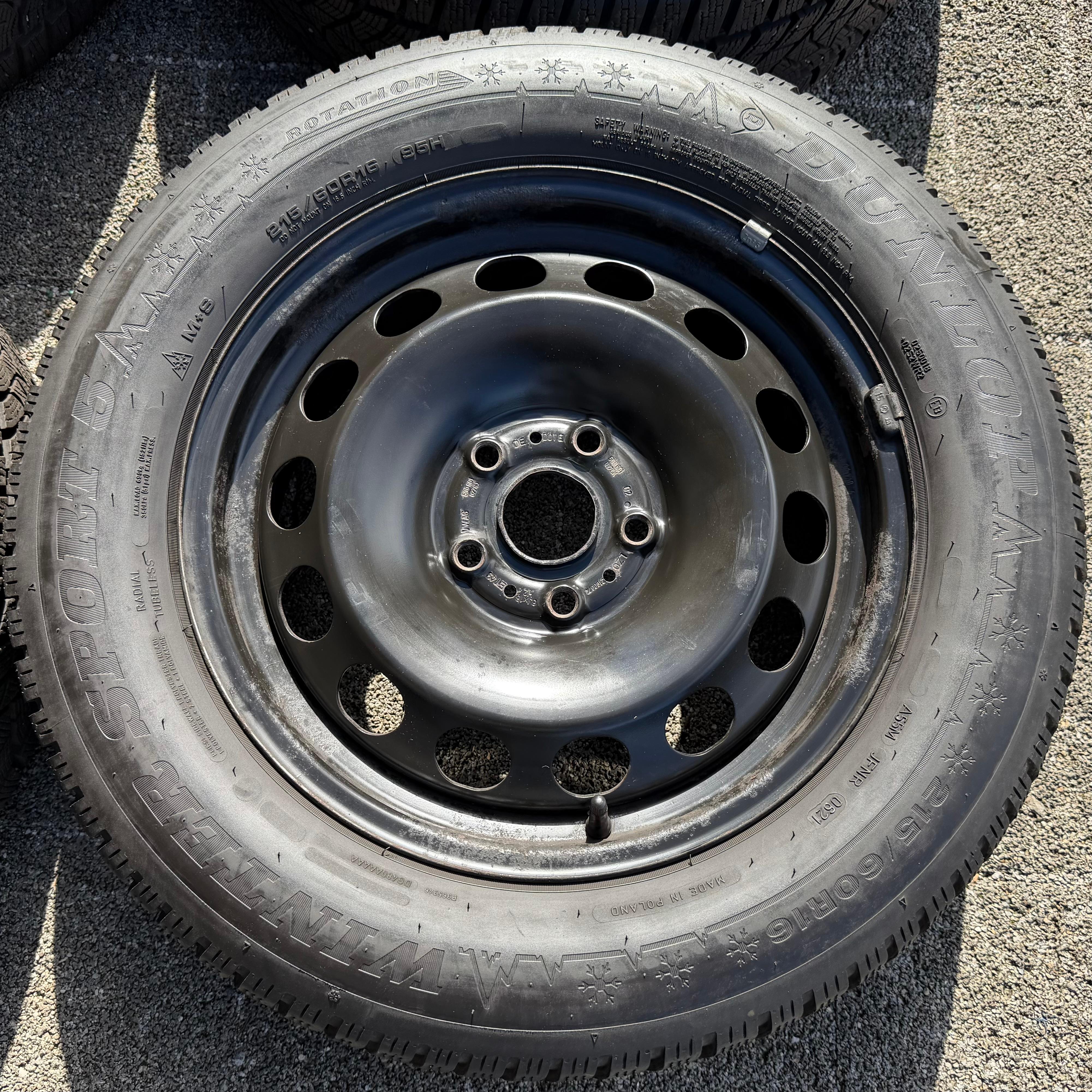 4 Winterräder VW T-Roc Skoda Karoq Seat Cupra Ateca 215/60R16 95H Dunlop