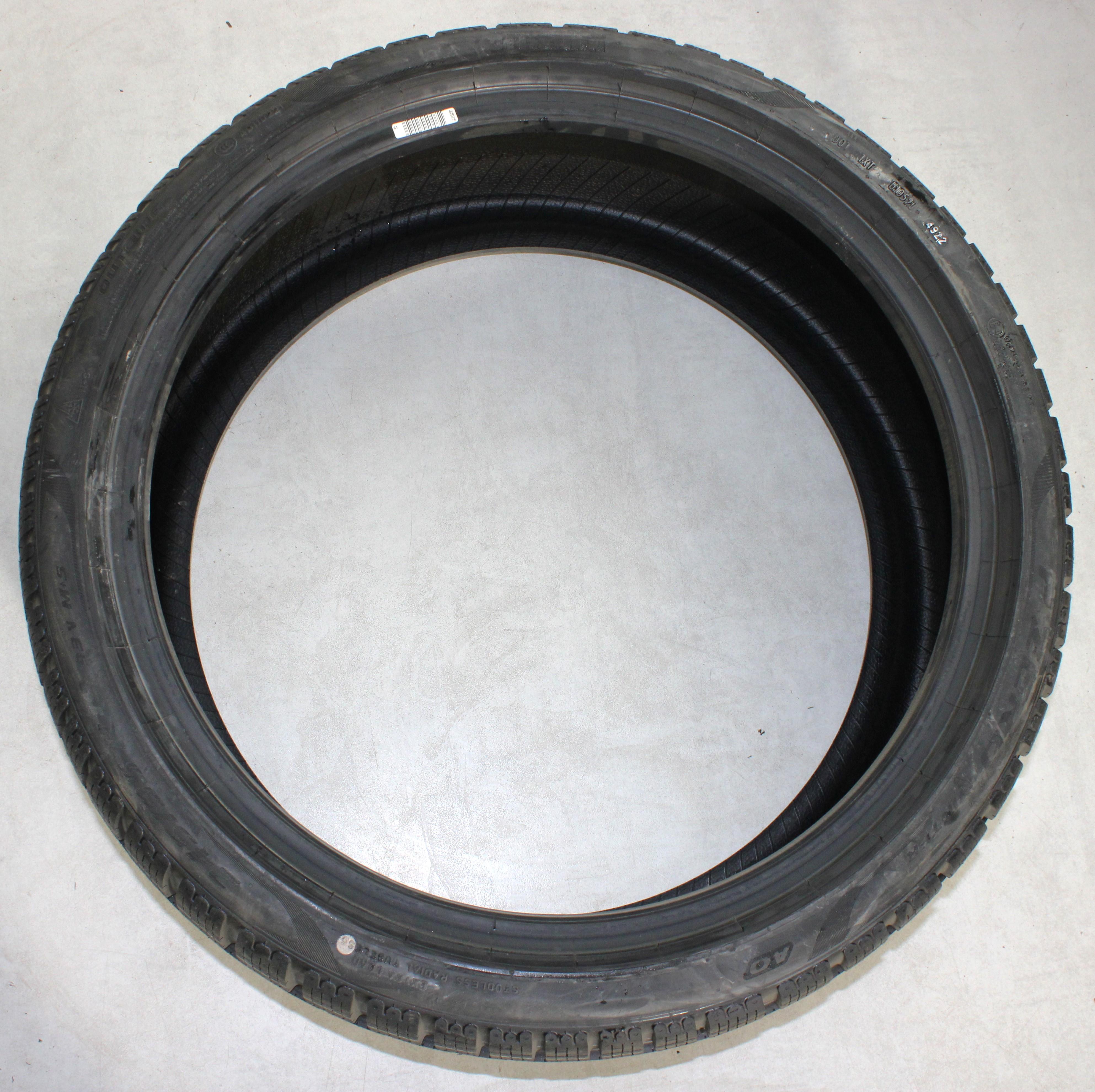 4 x 245/35R19 93V Winterreifen Pirelli Pzero Winter AO Volles Profil 2022