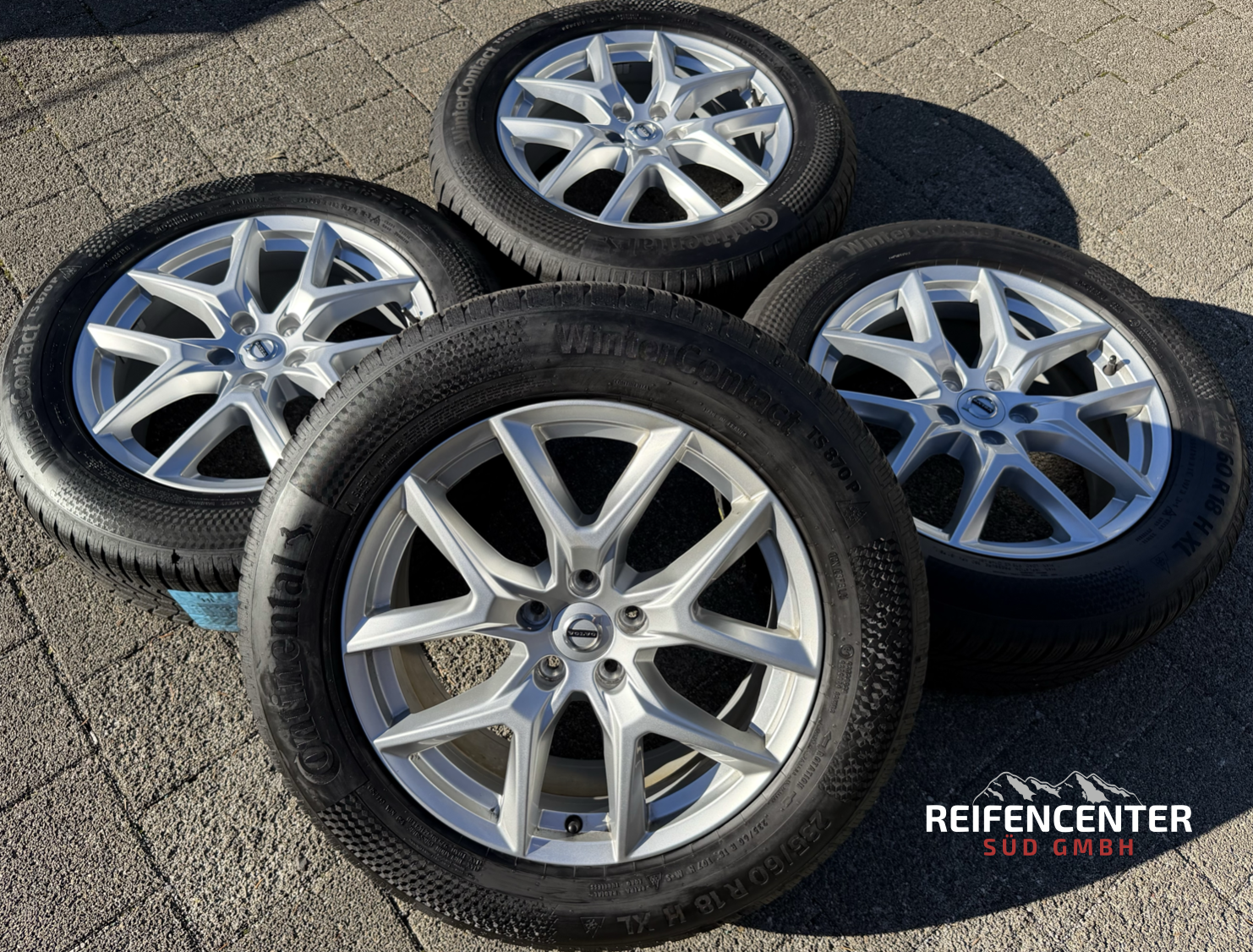 4 ruedas de invierno de aleación originales de 18" Volvo XC60 II 31423851 235/60R18 107H Continental 2025