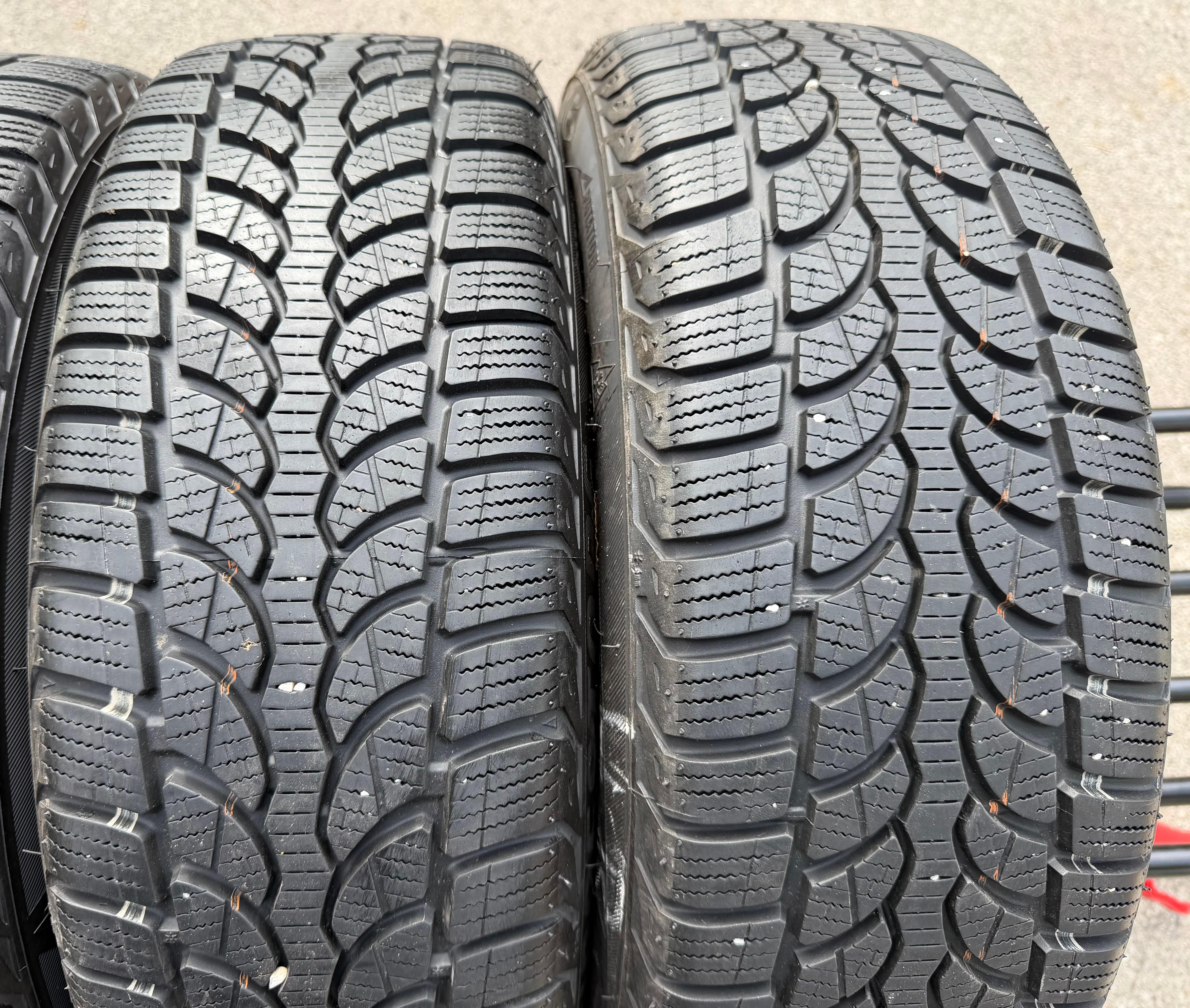 4 roues hiver Audi A1 8X 8X0601027C 185/60R15 88H pneus hiver Bridgestone