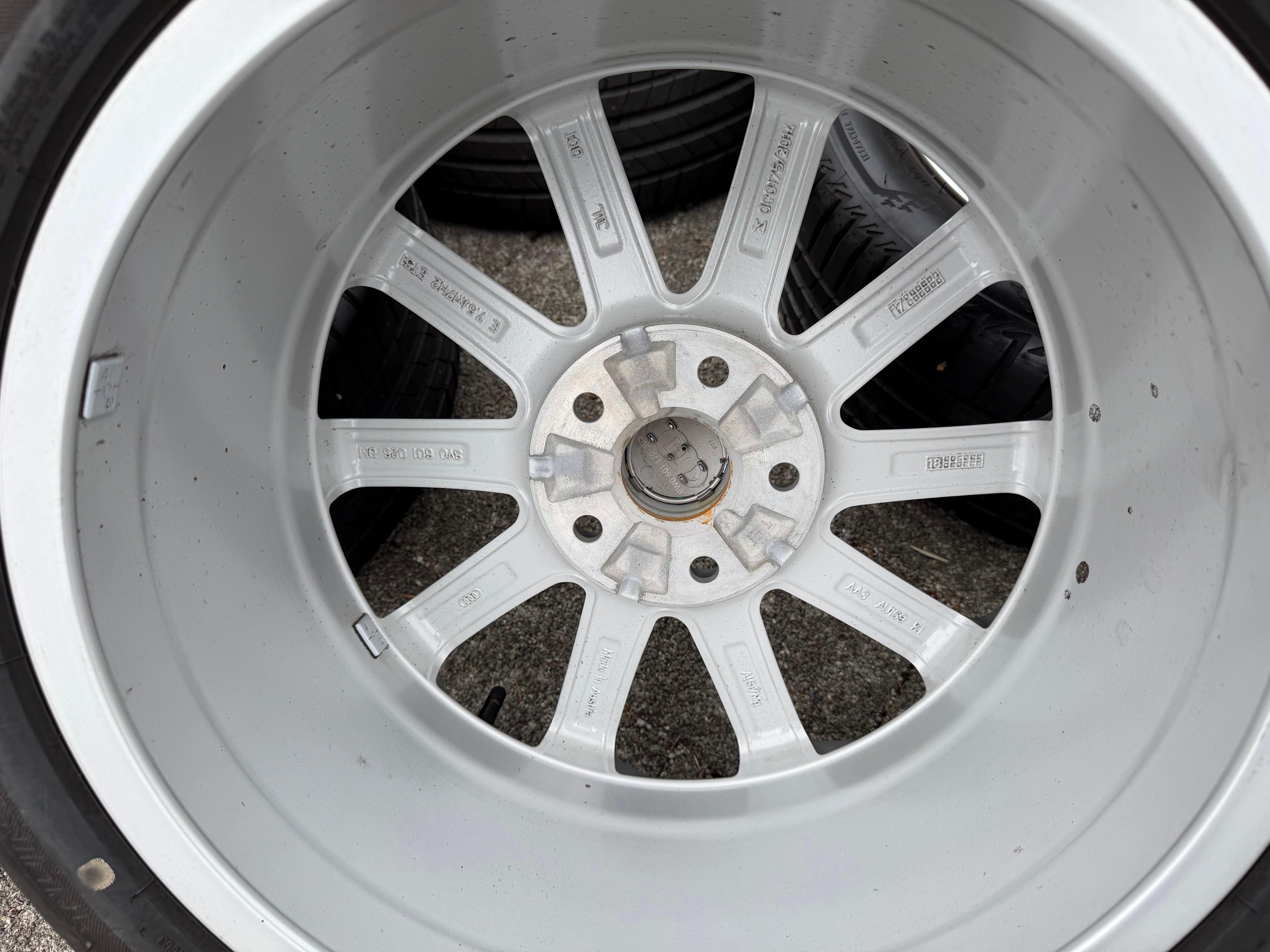 4 Original 17" Alu Sommerräder Audi A3 S3 8V 8V0601025DM 225/45R17 91Y