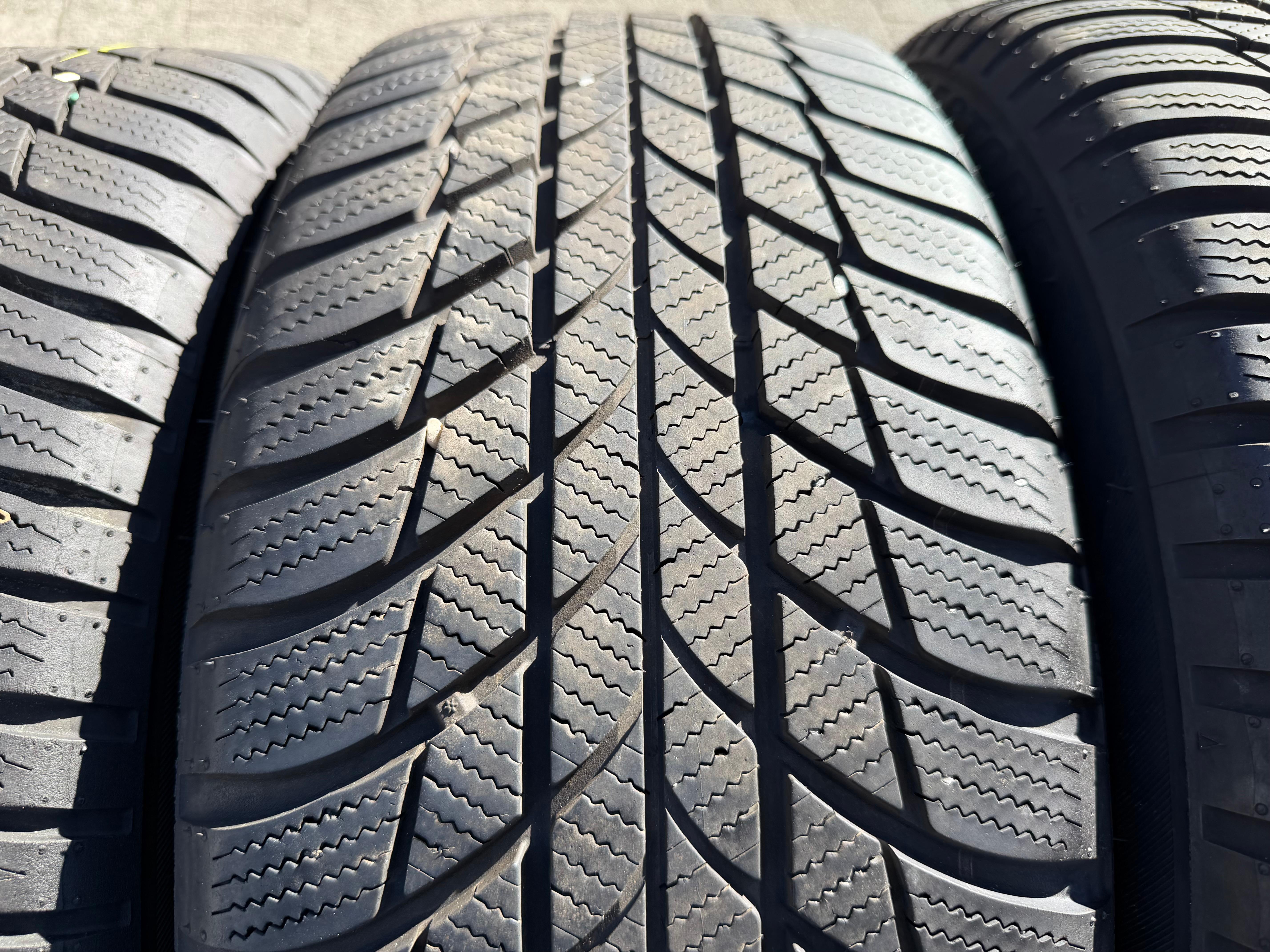 4 Original 17" Alu Winterräder Audi A5 F5 8W 225/50R17 98H 8W0601025AE Bridgestone