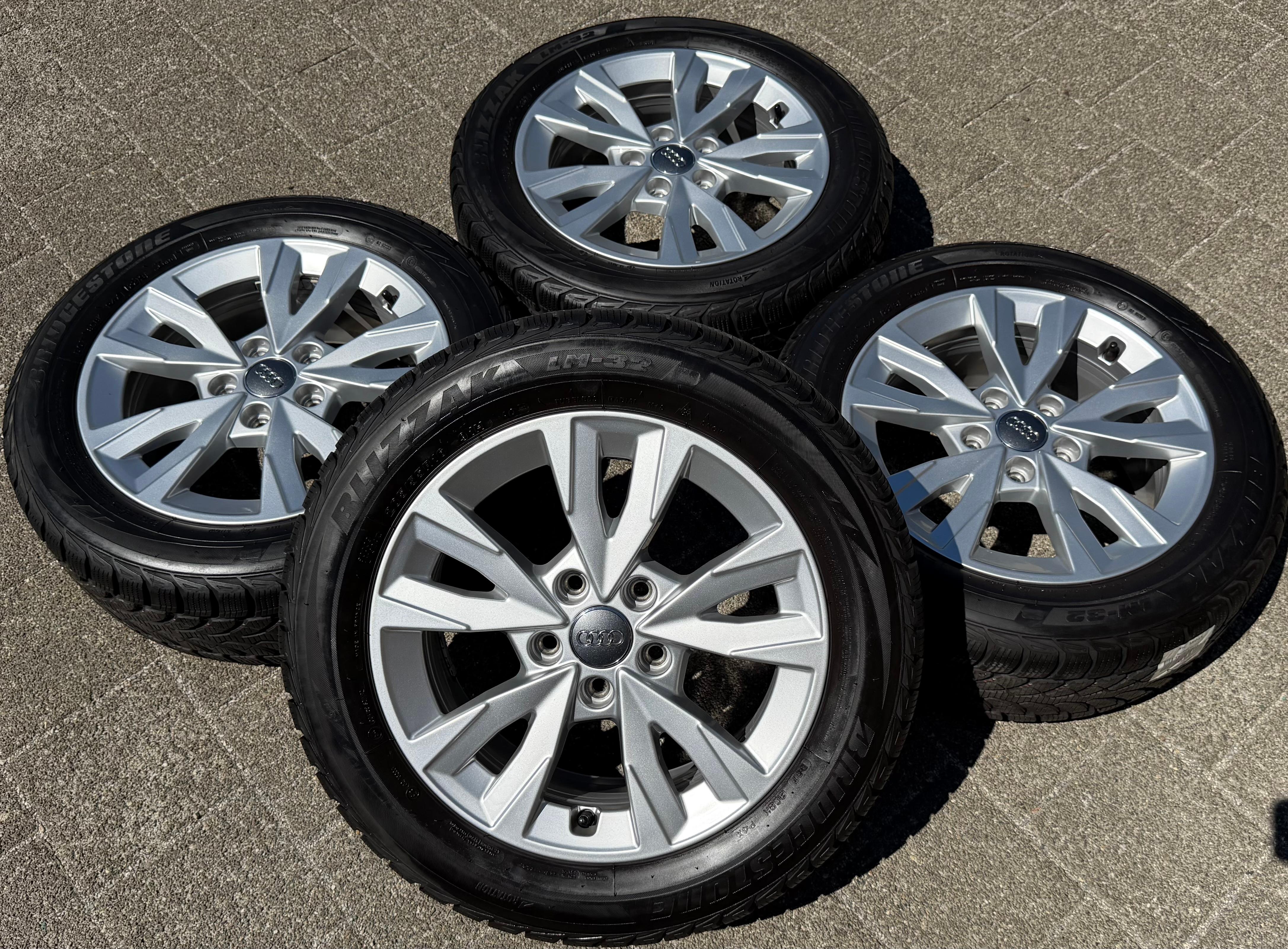 4 Original Alu Winterräder Audi A3 8Y 8Y0071496 205/55R16 91H Bridgestone