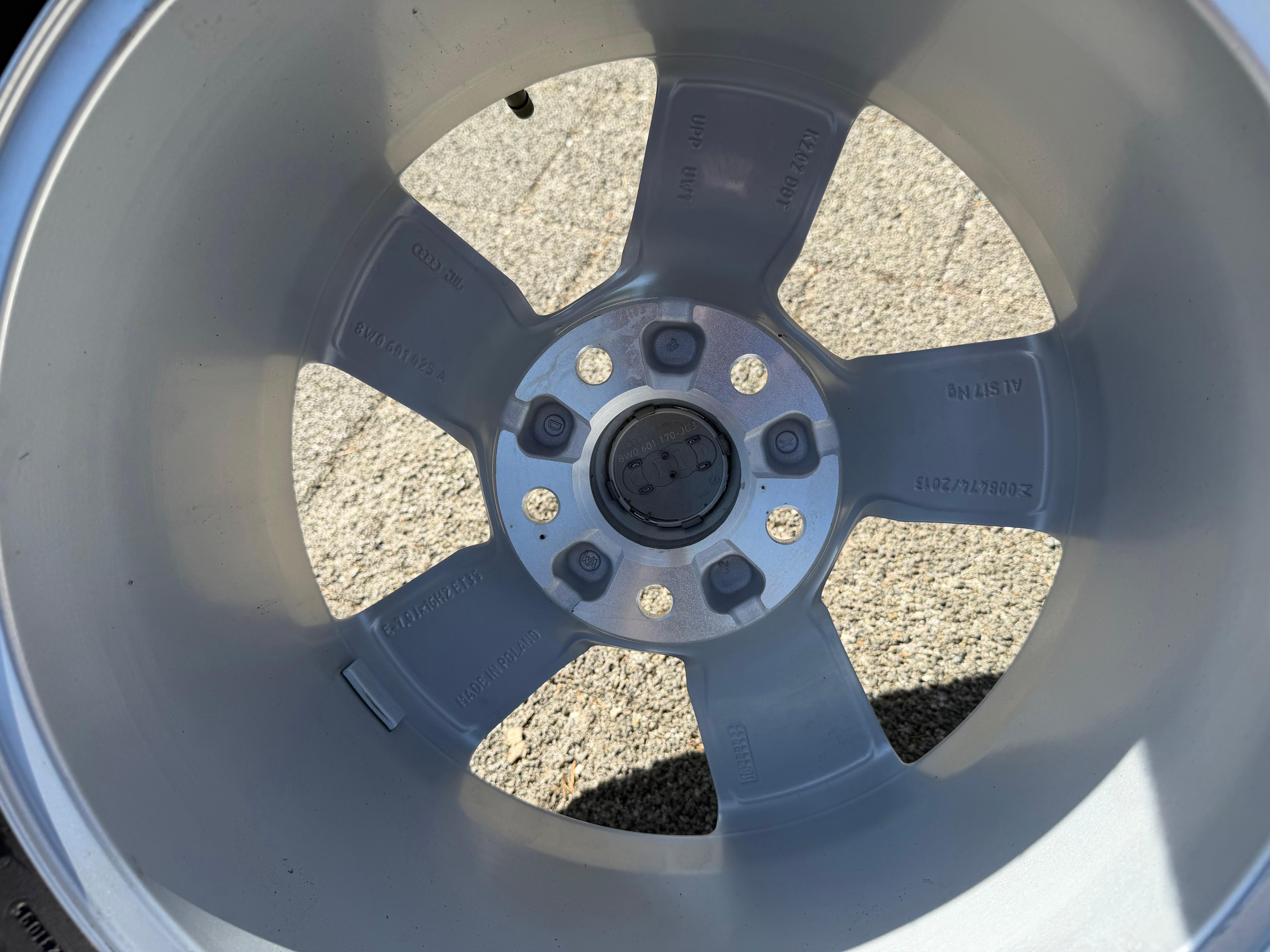 1 x originele 16" aluminium velg voor Audi A4 8W B9 8W0601025A 7x16 ET35 nieuw, gratis verzending