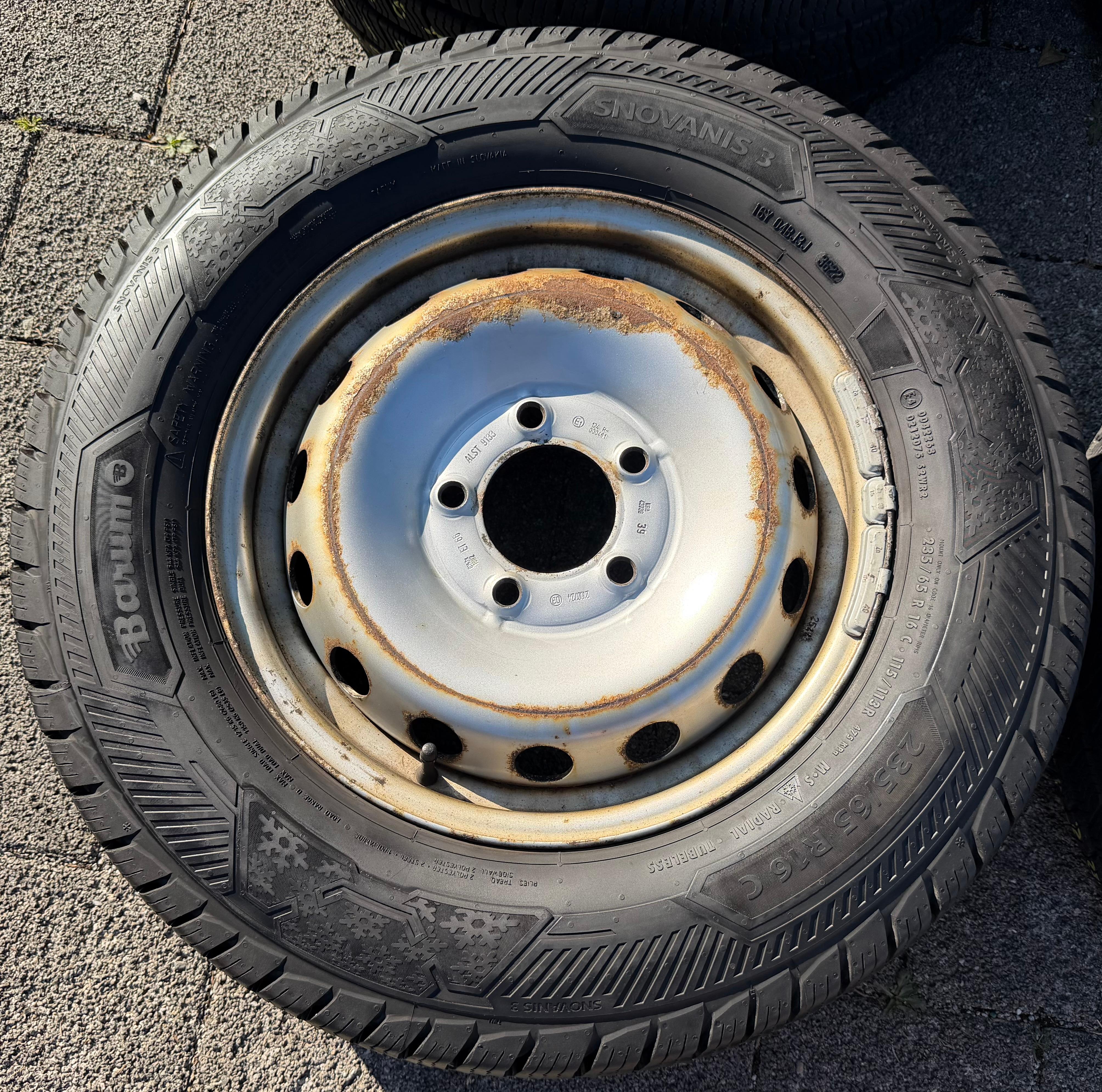 WINTERRÄDER OPEL MOVANO RENAULT MASTER NISSAN NV400 235/65R16C 115/113R BARUM