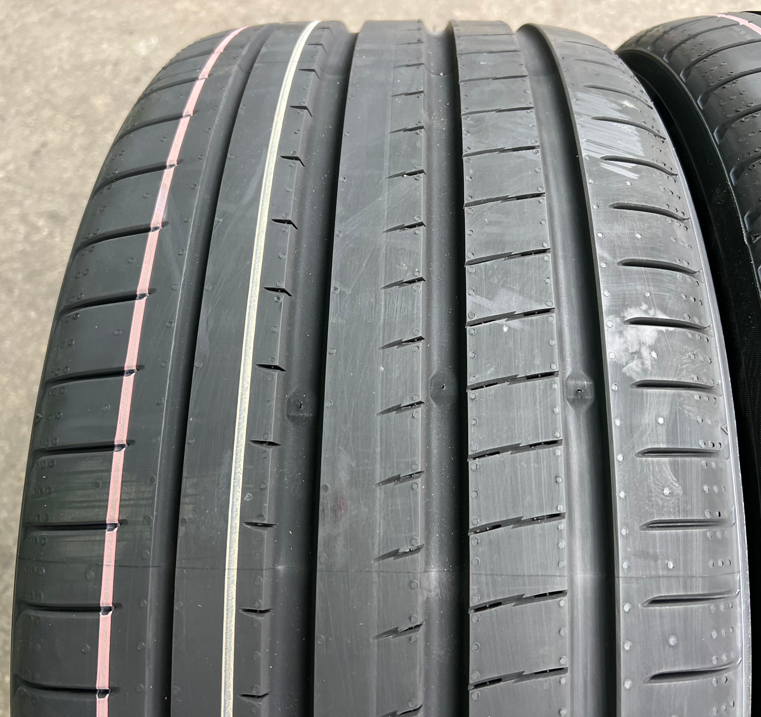 2 x 275/40R21 107Y neumáticos de verano Yokohama Advan Sport V107 2022 Silent NUEVO