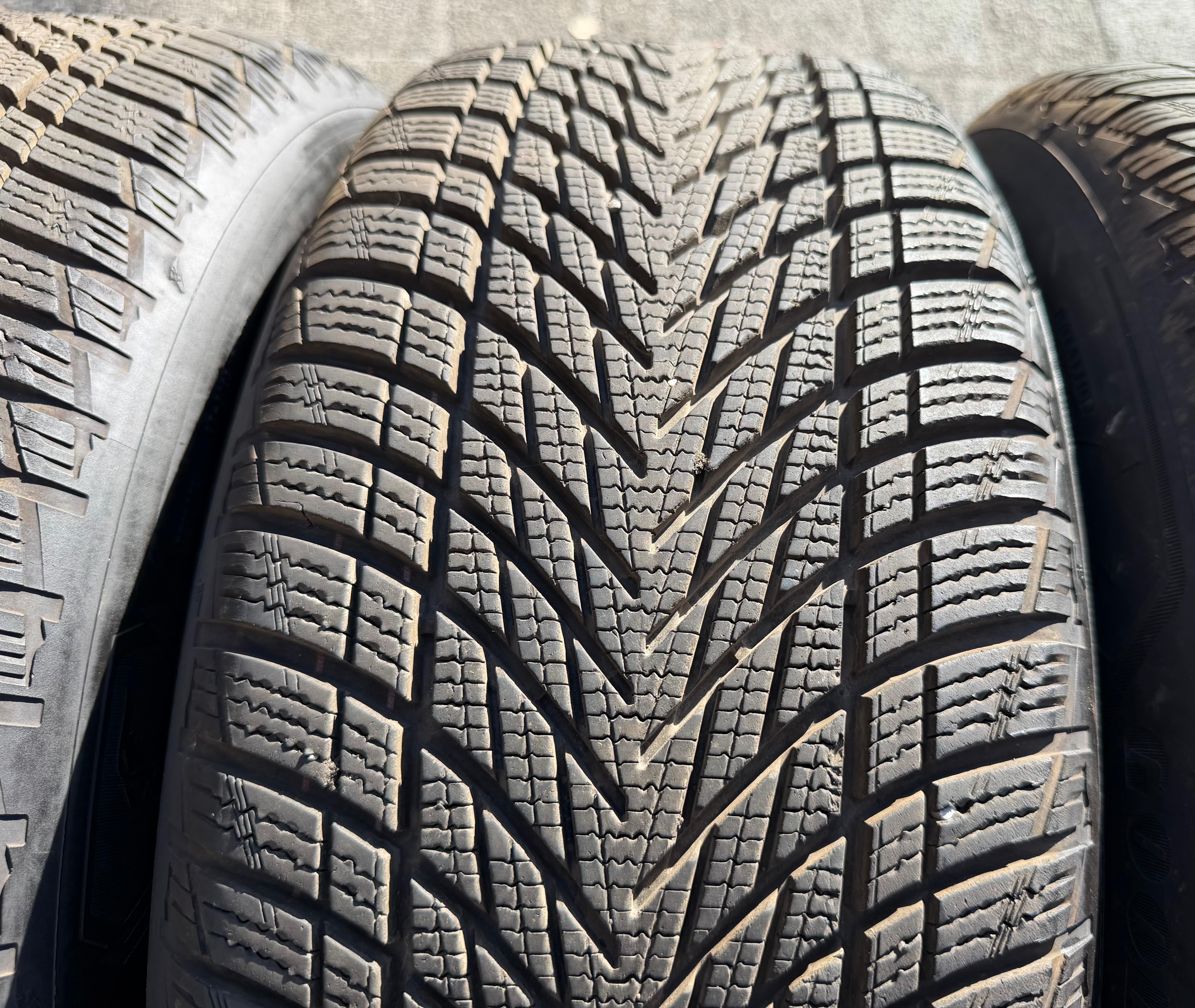 4 Alu 18" Winterräder Tesla Model 3 235/45R18 98V Goodear 2024 RDKS
