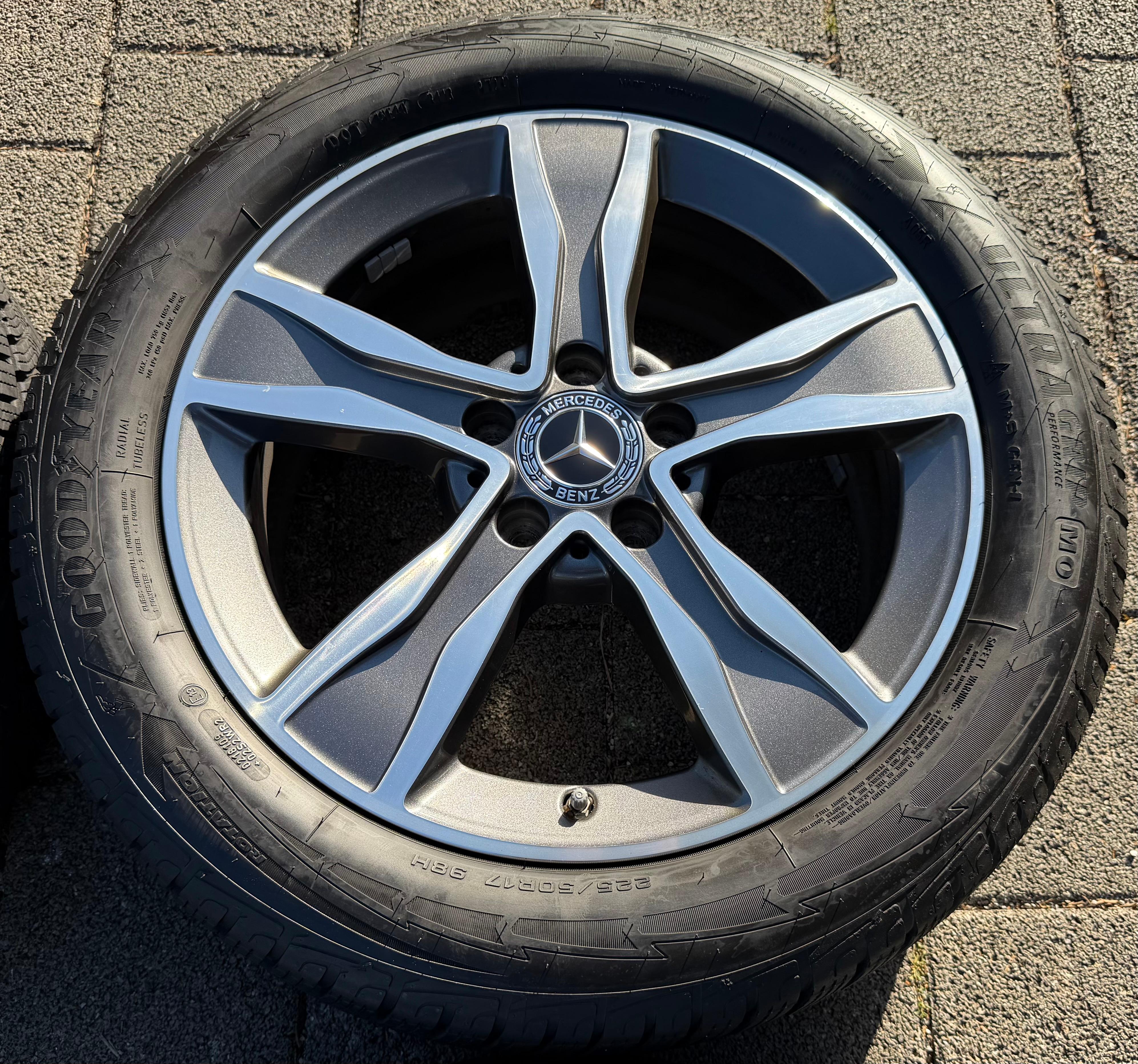 4 Original 17" Alu Winterräder Mercedes C-Klasse W205 A2054010800 225/50R17 94H