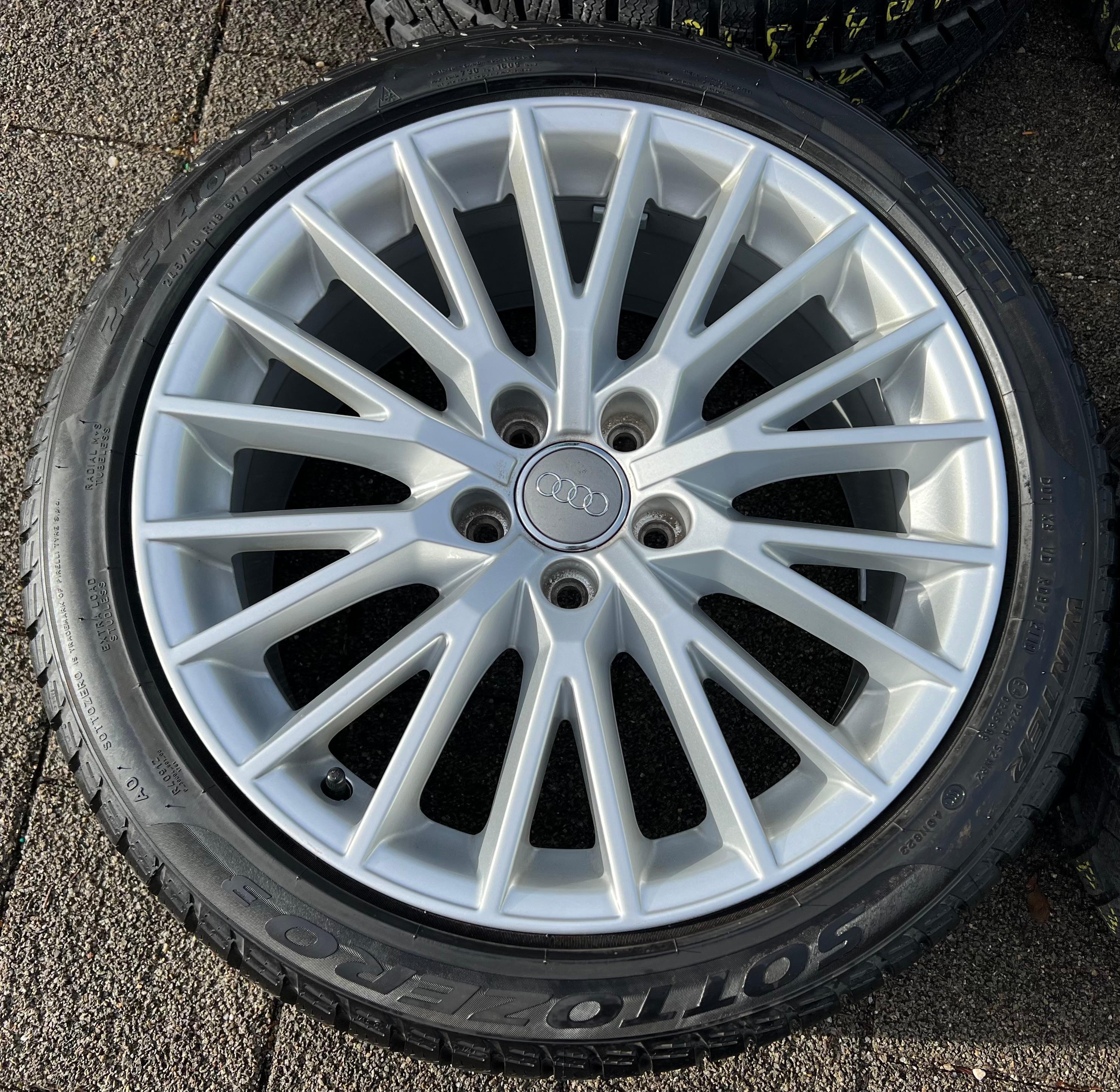 4 CERCHI INVERNALI ORIGINALI IN ALLUMINIO DA 18" AUDI TT TTS 8S 8S0601025D 245/40R18 98V PIRELLI CONSEGNA GRATUITA