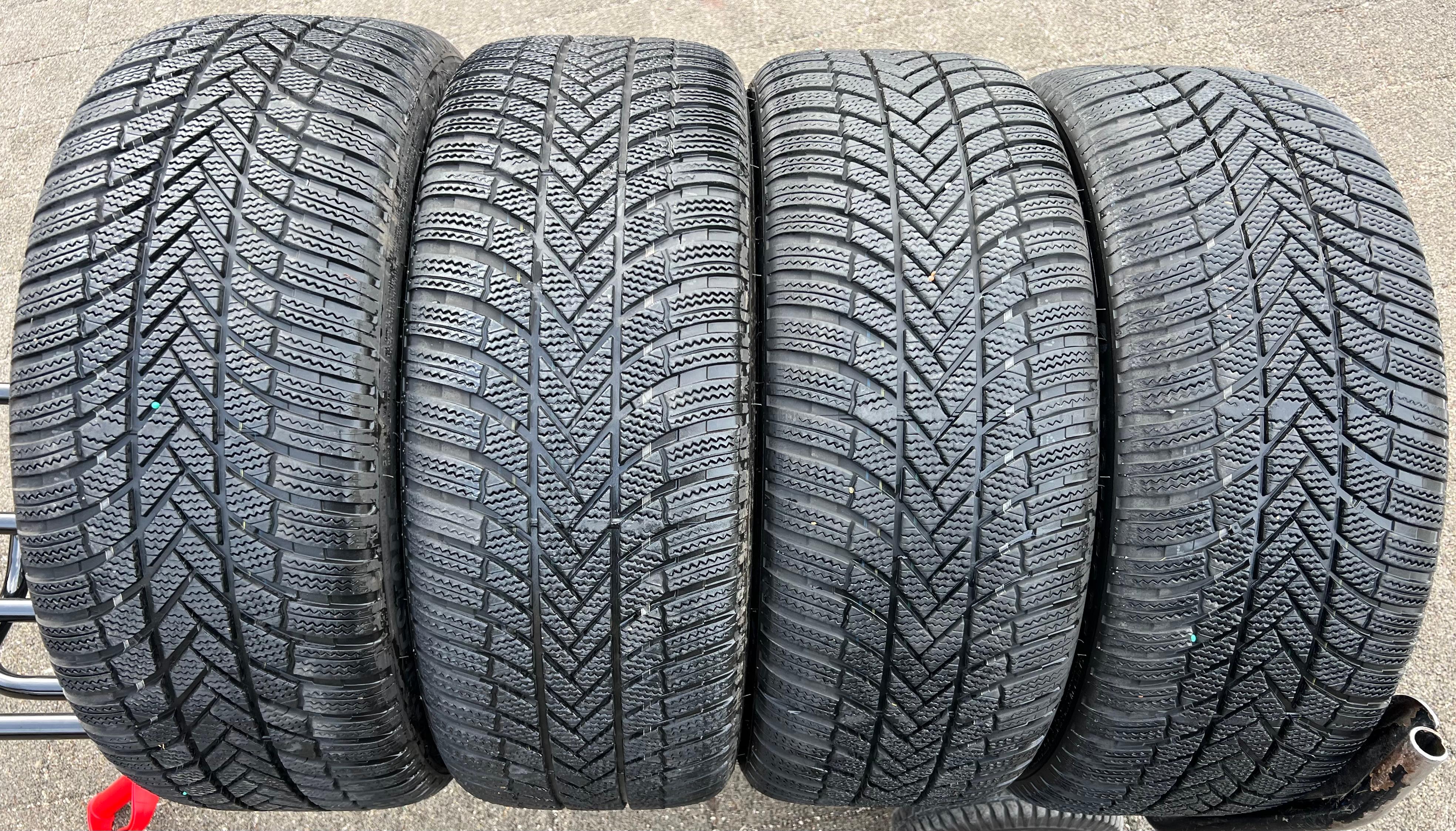 4 RUEDAS DE ALEACIÓN ORIGINALES DE INVIERNO DE 19" AUDI A5 S5 FU2 B10 8B3601025AT 245/40R19 98H 2024
