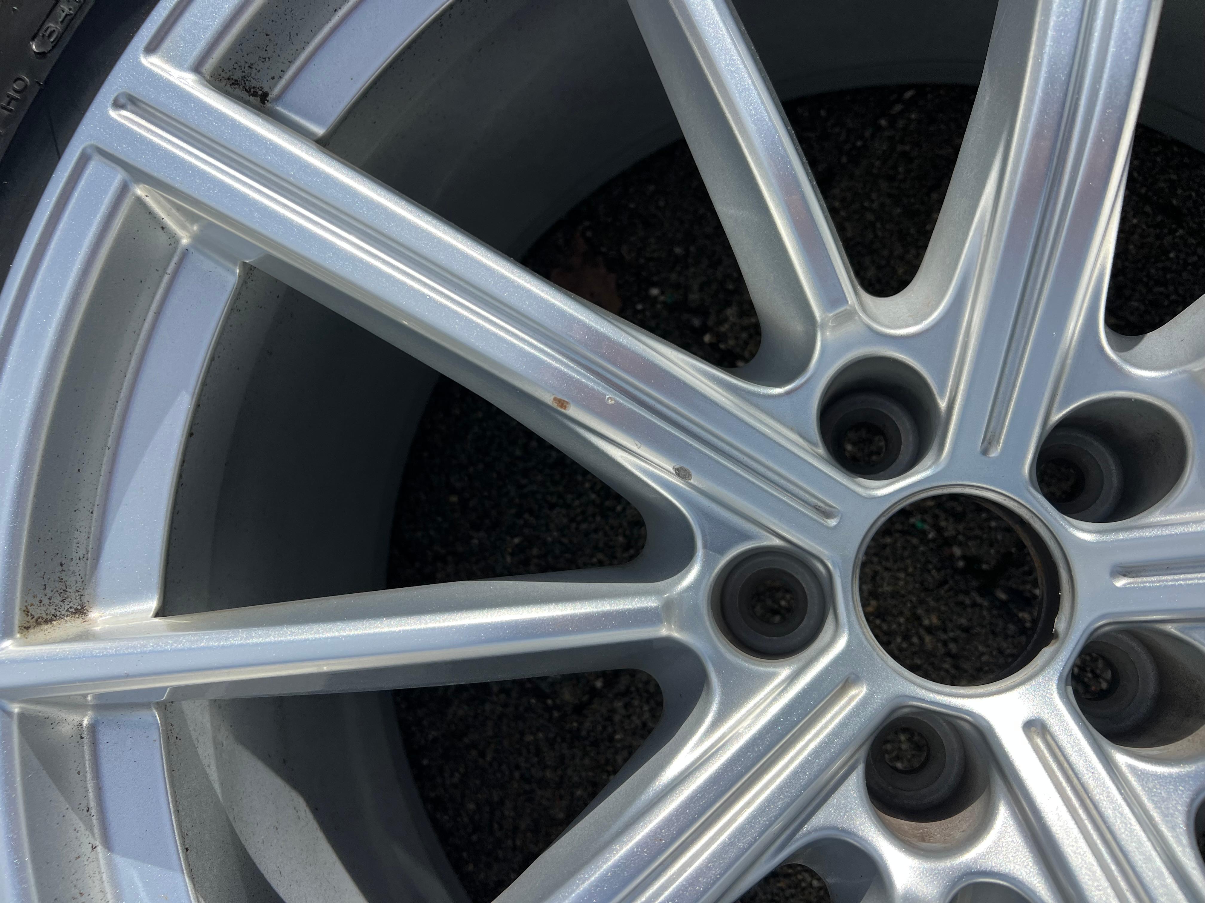 4 ORIGINAL 22" ALU WINTERRÄDER AUDI RSQ8 Q8 4M 4M8601025AM 275/40R22 107V RDKS