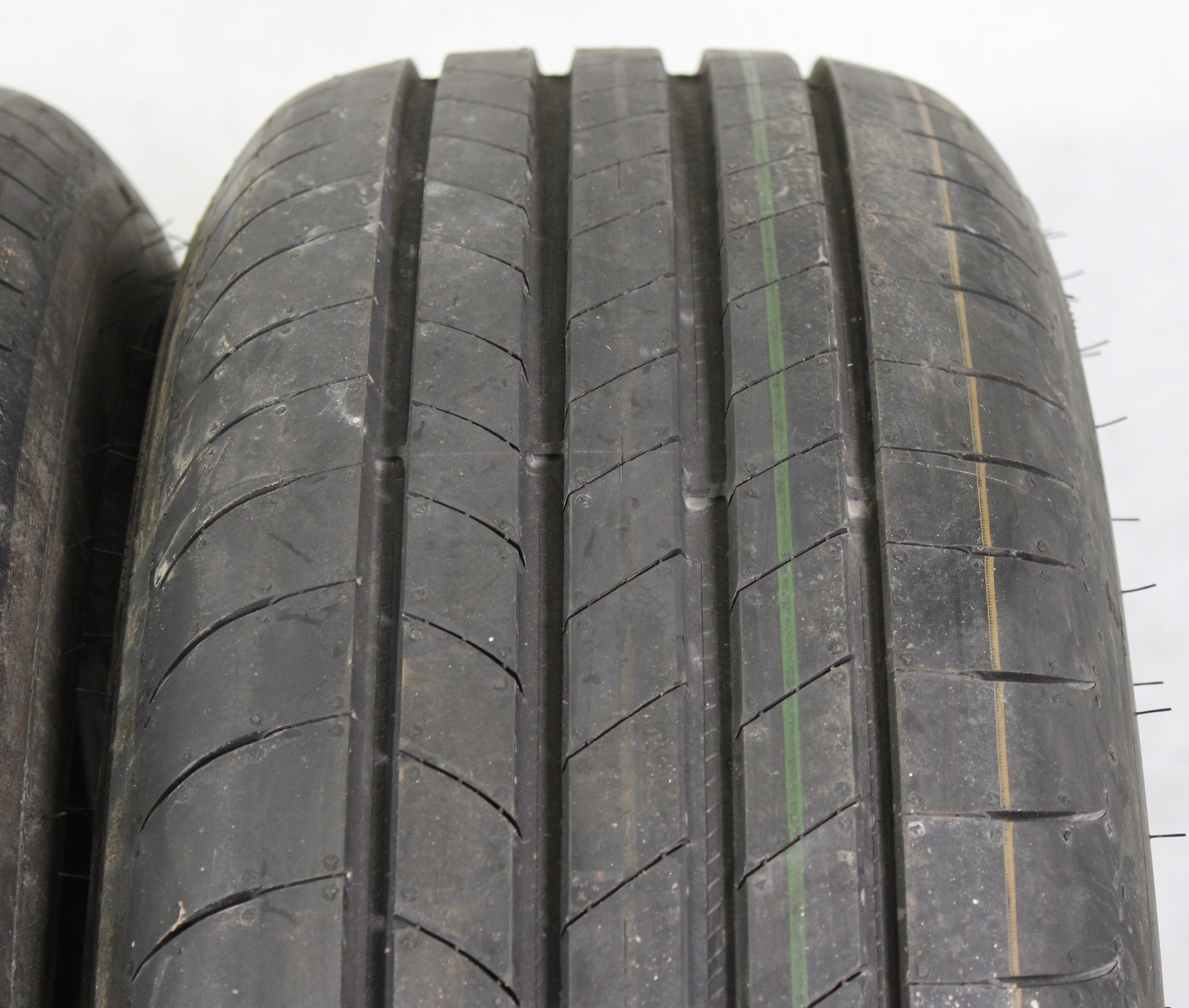 2 x 235/65R18 110H Sommerreifen Goodyear Eagle F1 Asymmetric 3 AO Volles Profil 2022