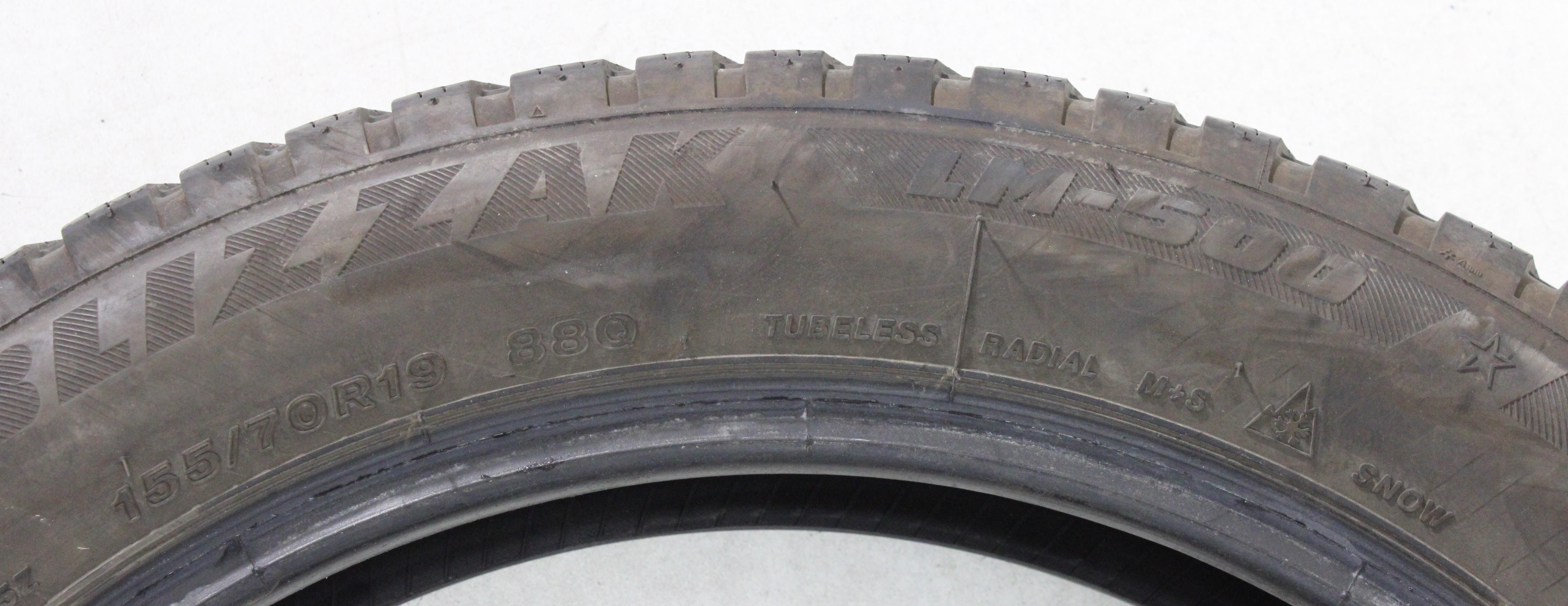 1 x 155/70R19 88Q Winterreifen Bridgestone Blizzak LM-500* 5-5,5mm 2024