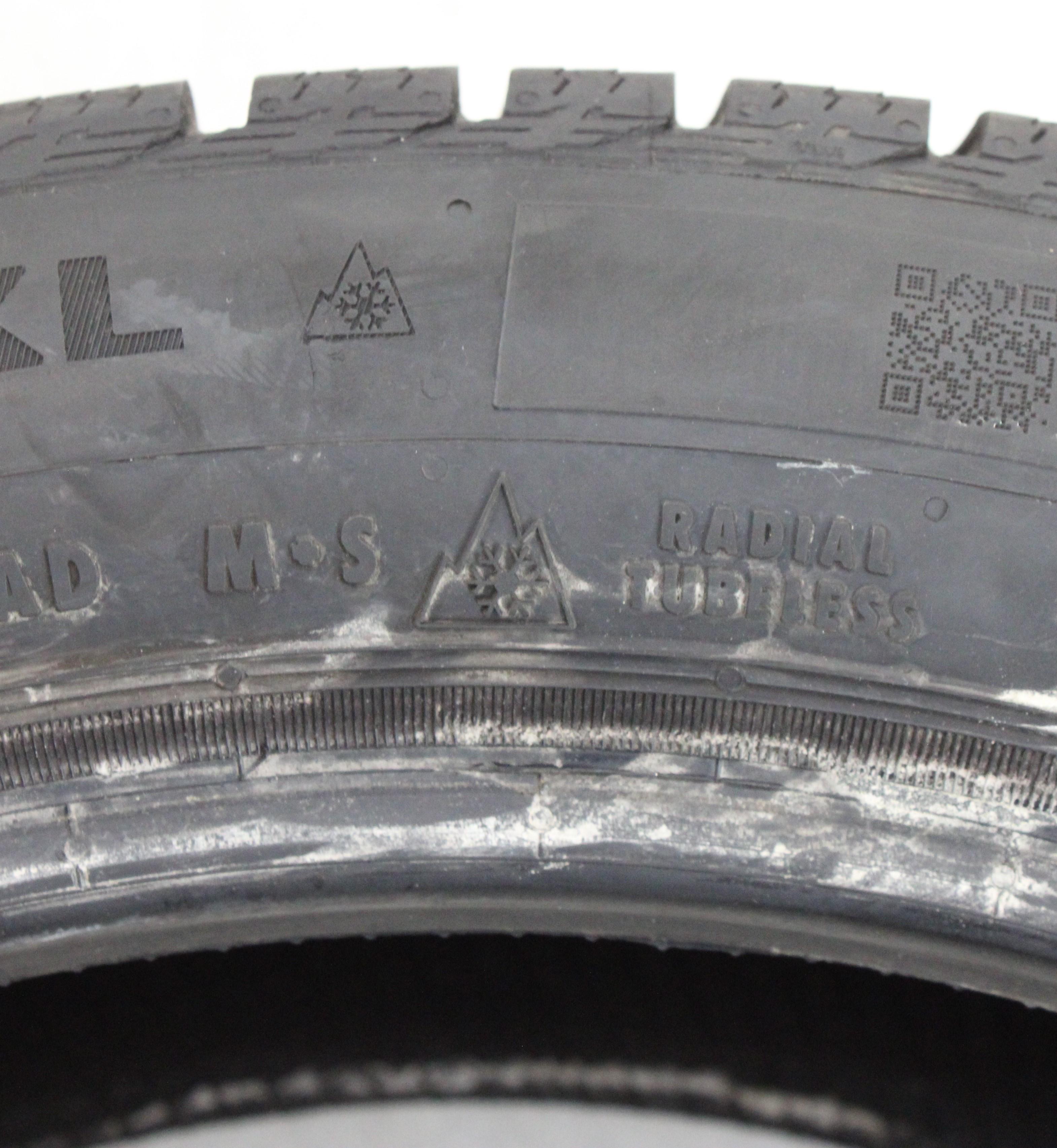 1 x 255/40R18 99V Winterreifen Continental Winter Contact TS860S SSR * Runflat 5,5-6mm 2021 XL