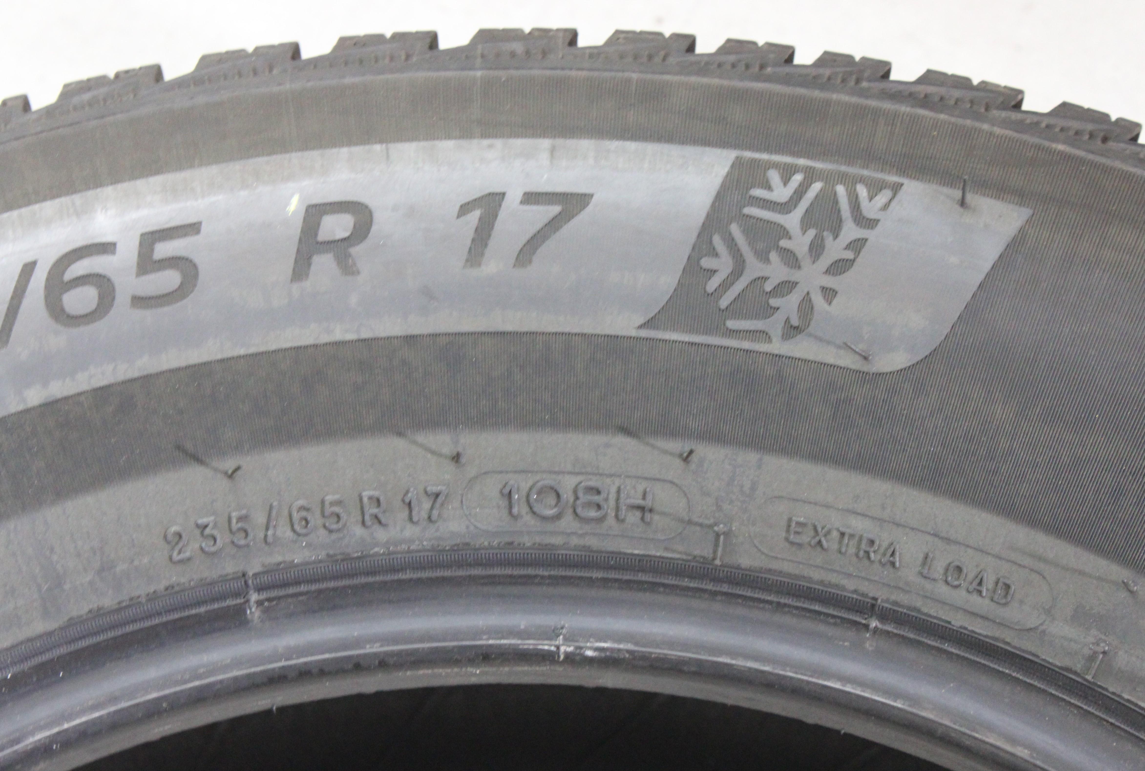 2 x 235/65R17 108H Winterreifen Michelin Alpin 7 1x4-4,5mm/1x4,5-5mm 2024 XL