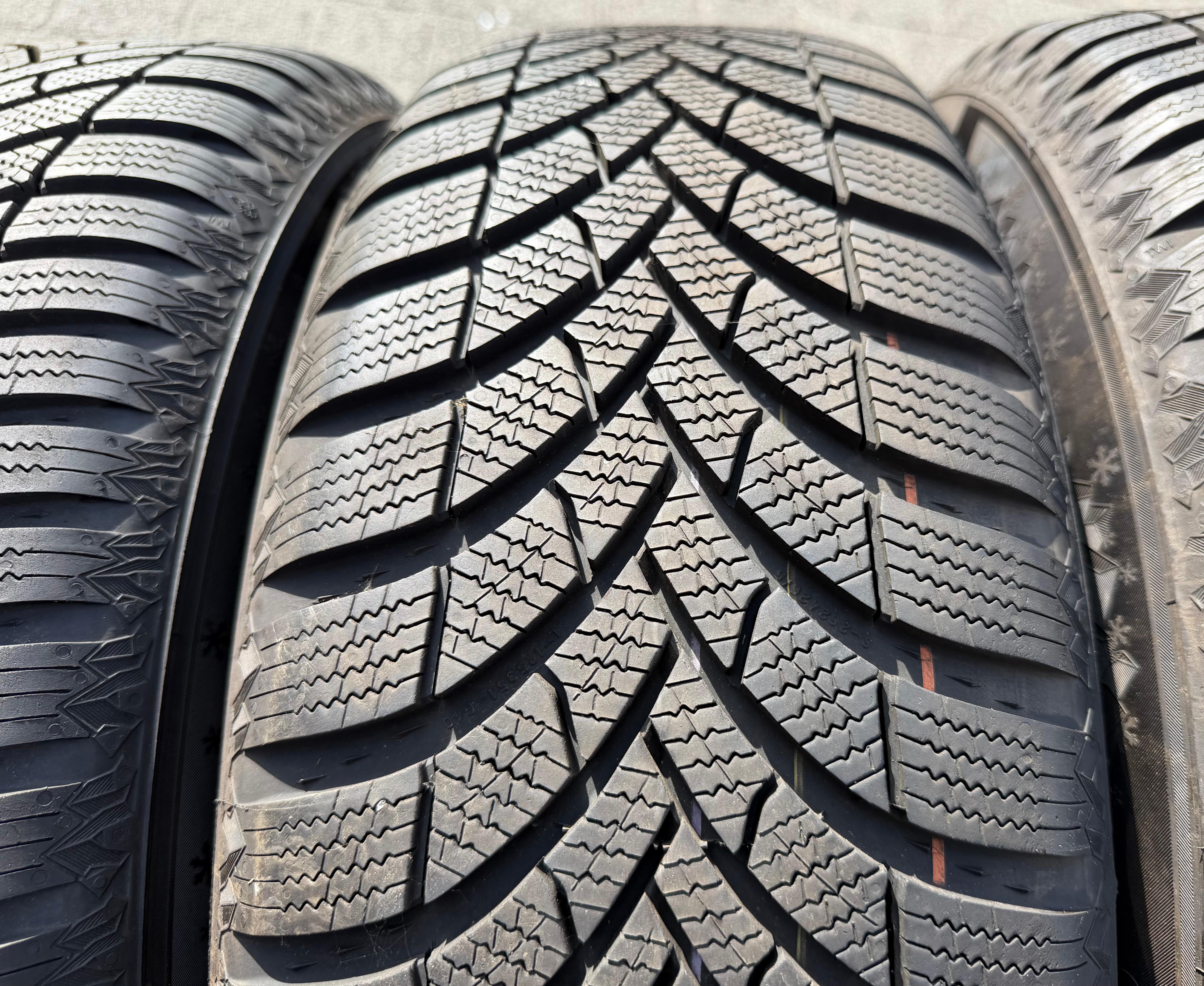 4 Original 17" Alu Winterräder Nissan Qashqai III J12 215/65R17 99H RDKS 8MM