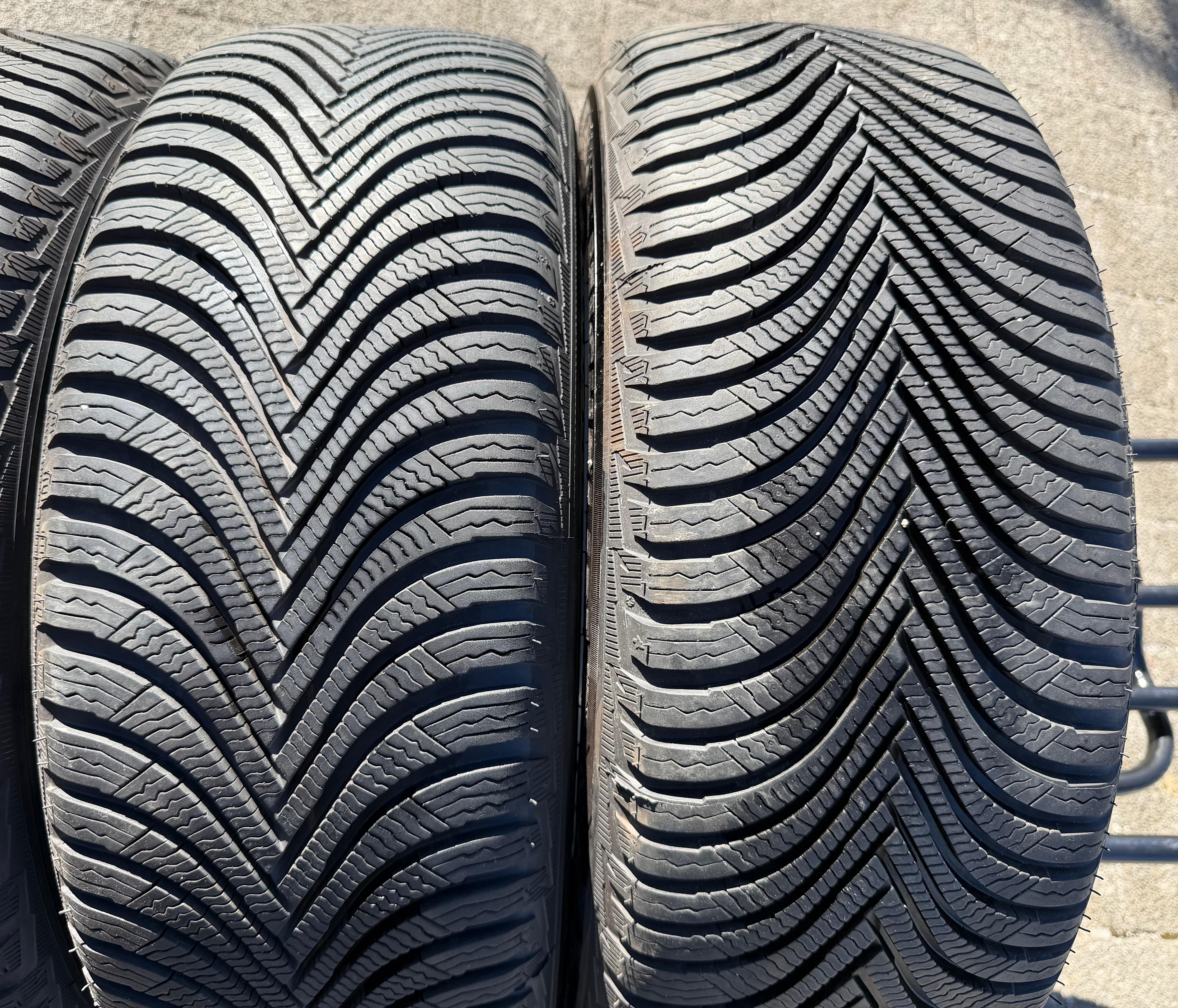 4 Original 17" Alu Winterräder Audi Q2 GA 215/55R17 94V Michelin 8MM 2023