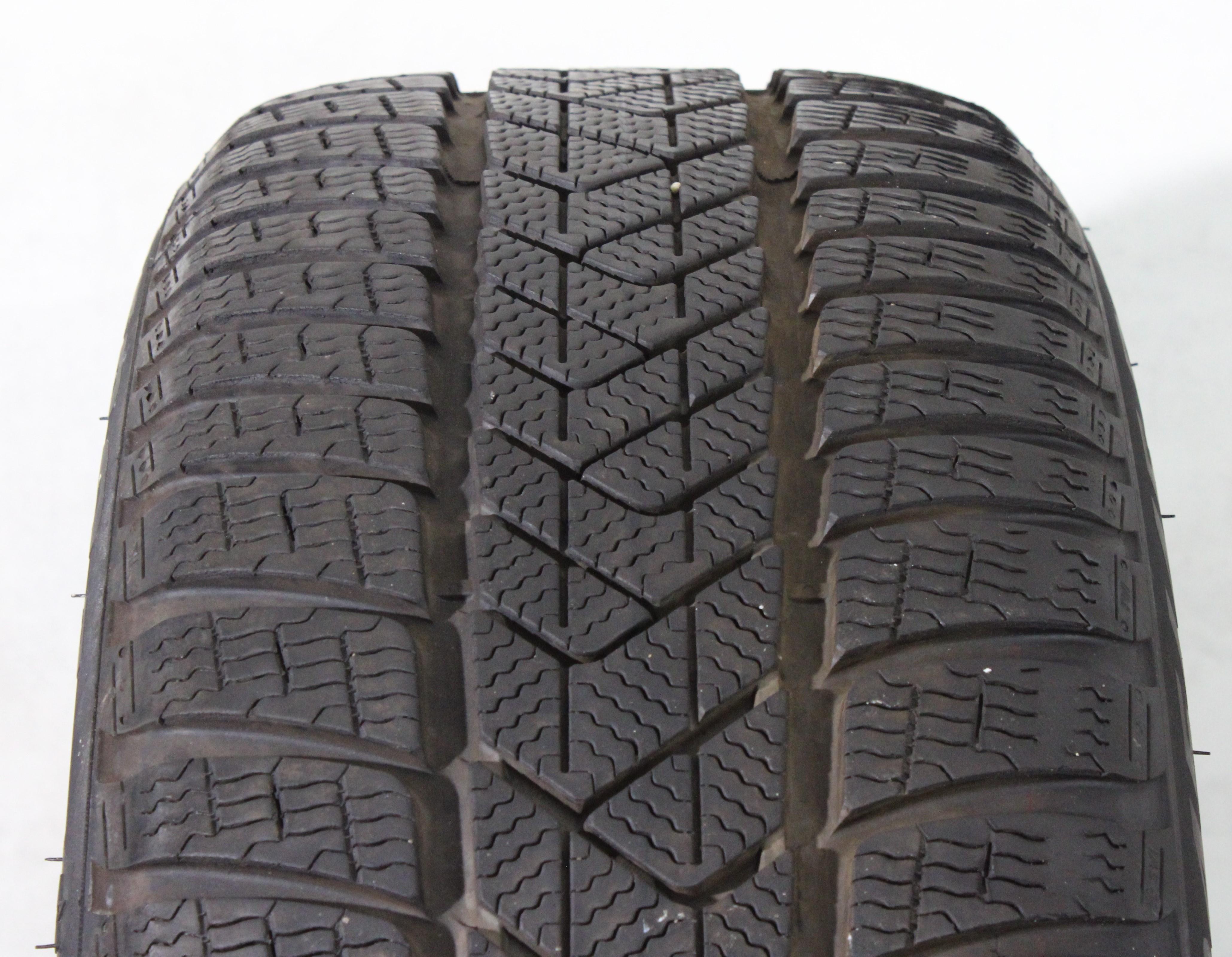1 x 245/45R18 100V Winterreifen Pirelli Sottozero 3 MO* 7-7,5mm 2023