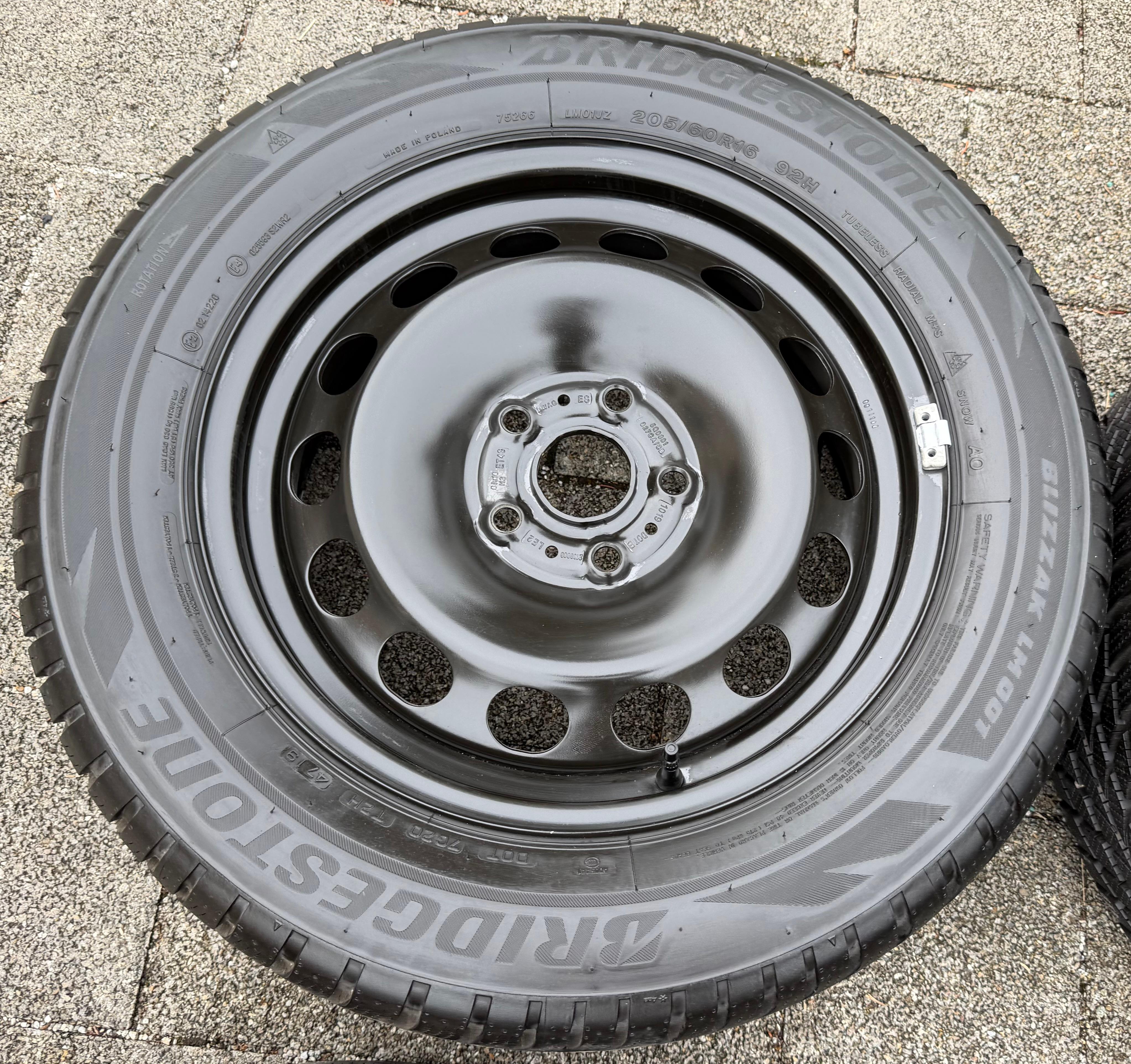 4 Winterräder Audi Q2 GA VW T-Roc 205/60R16 92H Bridgestone 5Q0601027AM