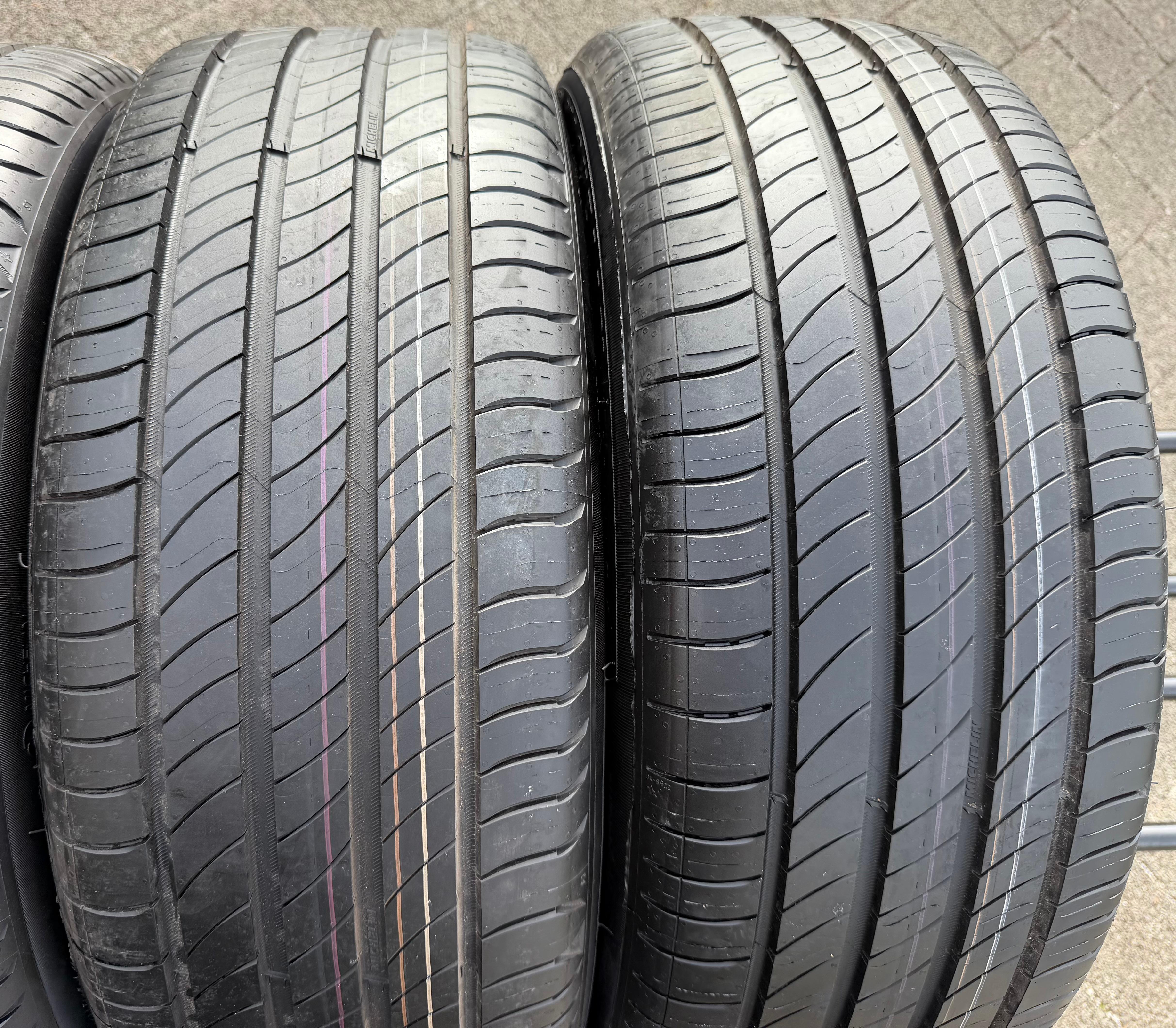 4 Original 18" Alu Sommerräder Audi Q2 SQ2 81A601025G 215/50R18 92W Michelin