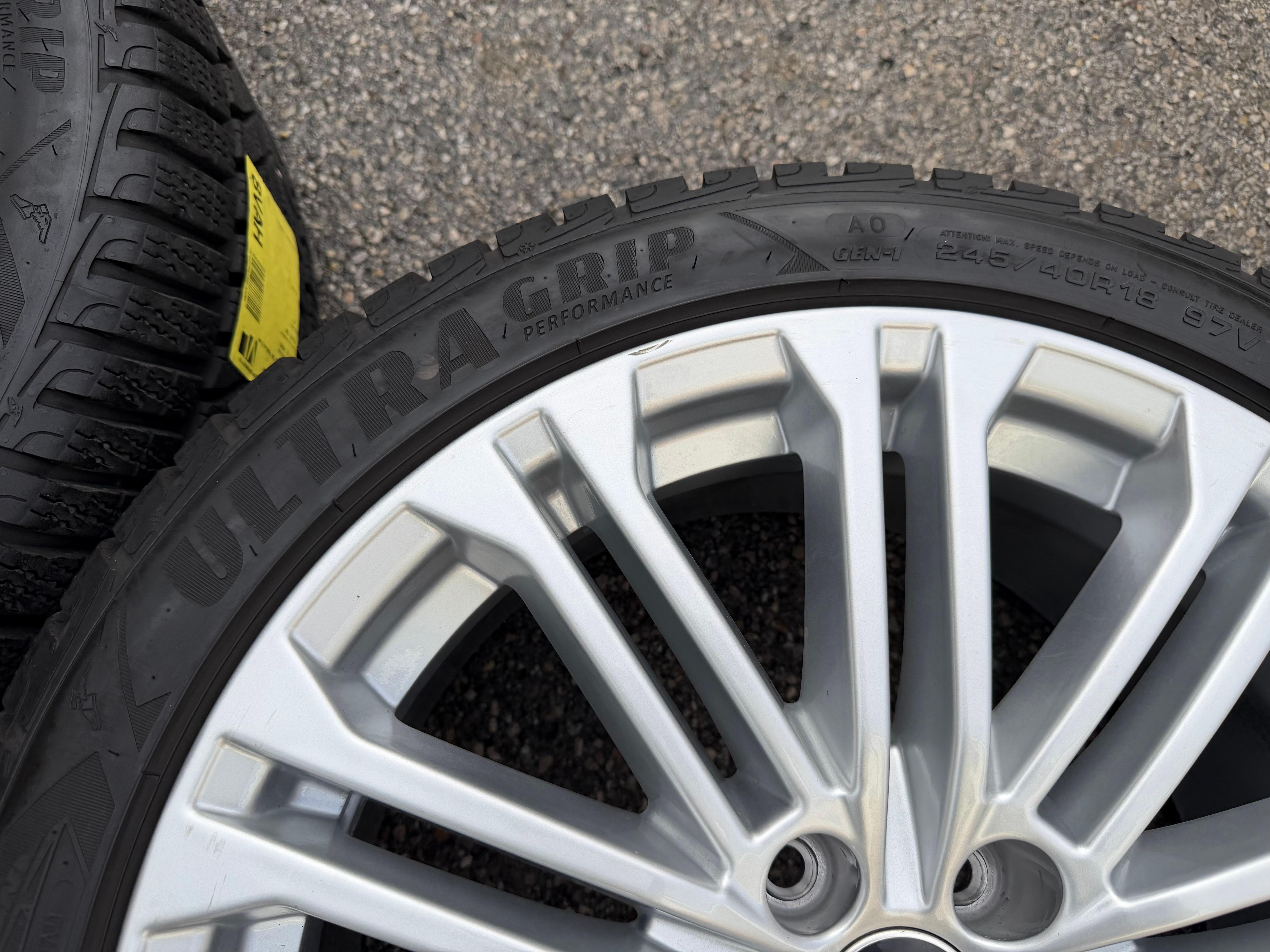 4 ruedas de invierno de aluminio originales de 18" para Audi A5 S5 8W F5 245/40R18 97V 8W0601025EE Goodyear