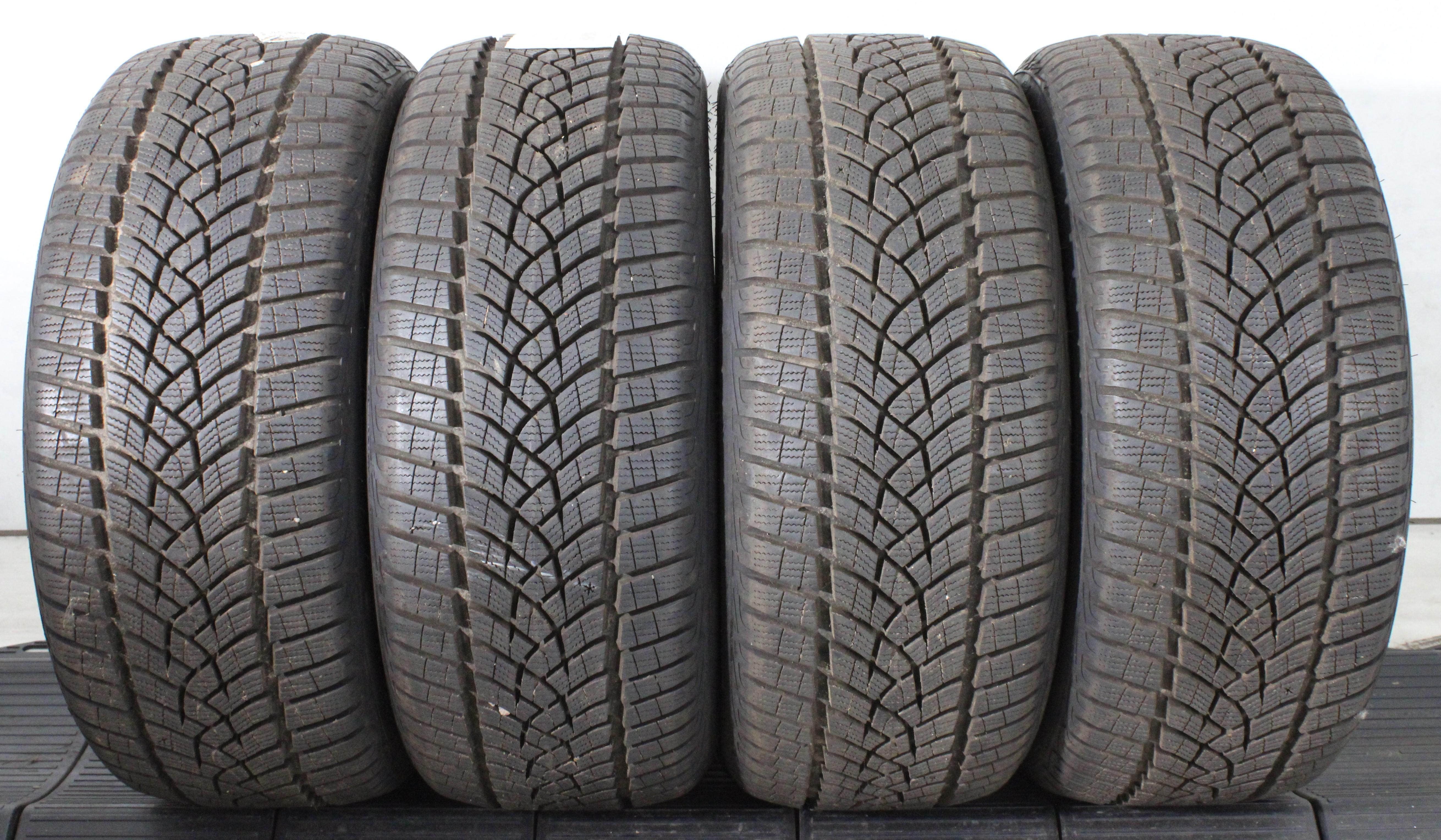 4 x 215/45R16 90V Winterreifen Goodyear Ultra Grip Performance 8mm 2018