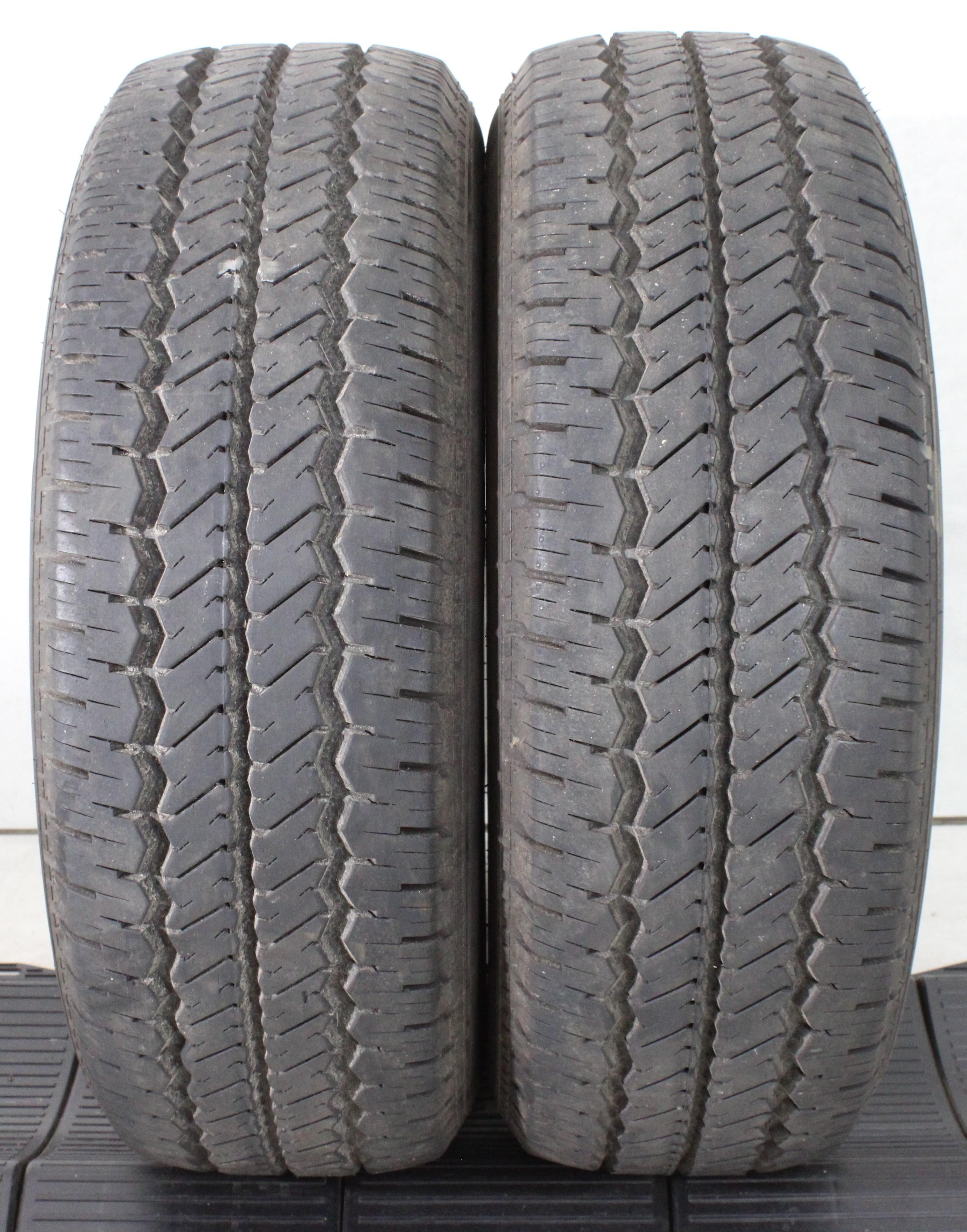 2 x 225/70R15C 112/110S Sommerreifen Maxtrek SU-810 10-10,5mm 2020/2022