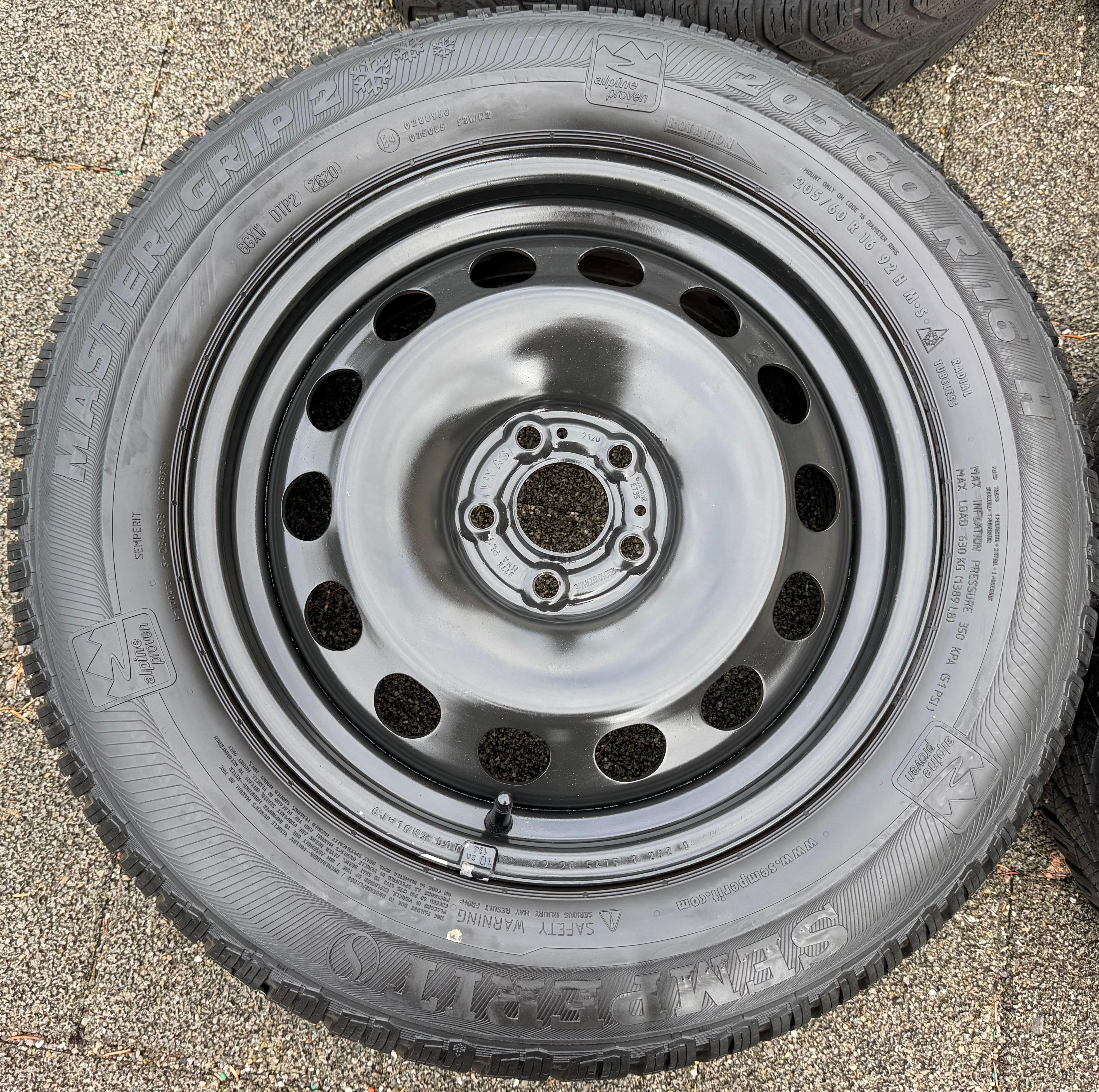 4 cerchi in acciaio da 16" VW T-Cross Taigo Skoda Kamiq Scala 6x16 ET35 2Q0601027H