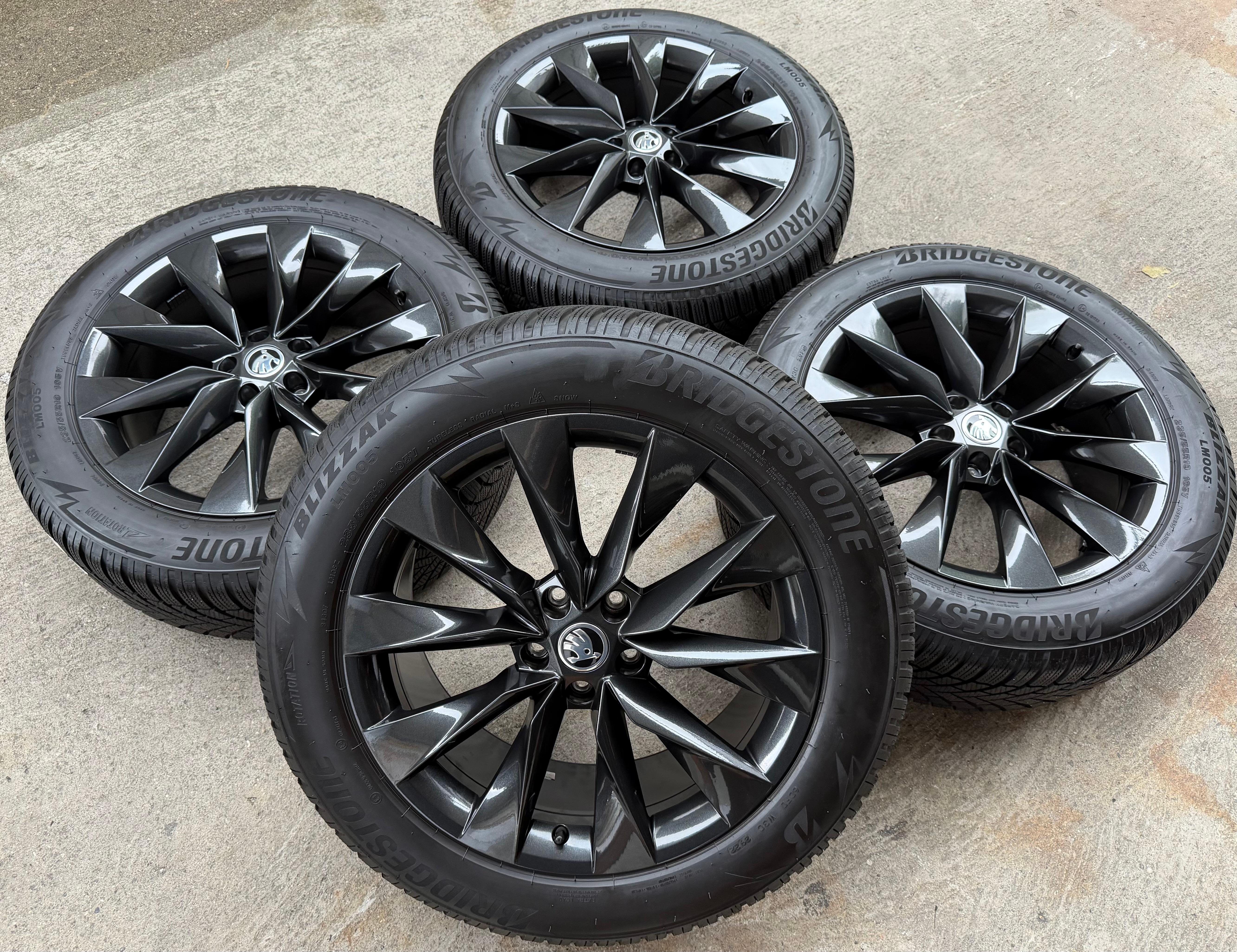 4 ORIGINAL 19" ALU WINTERRÄDER SKODA ENYAQ IV CRYSTAL 5LA601025AP 235/55R19 105V