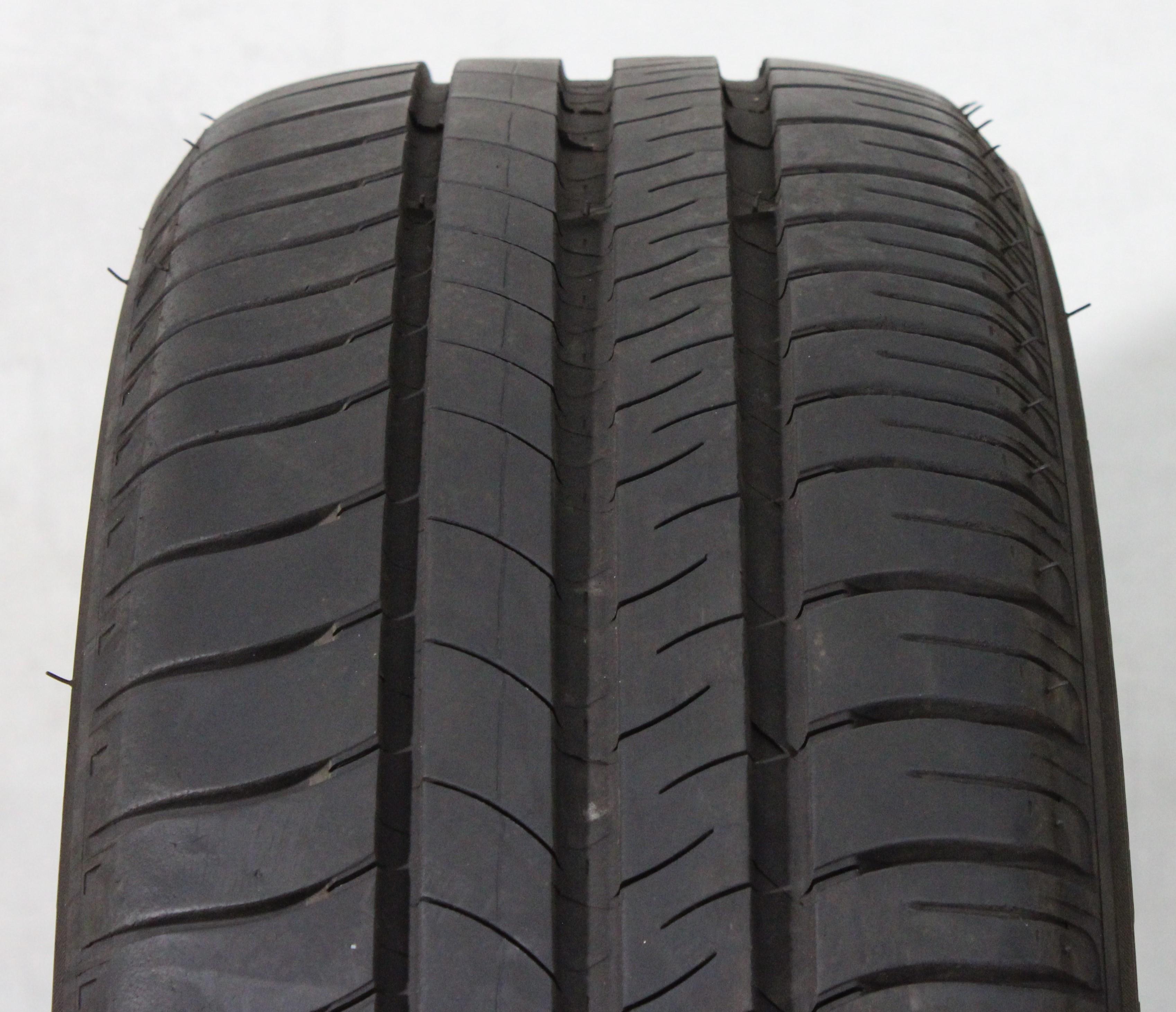 1 neumático de verano Michelin Energy Saver* 195/55R16 87W, 5,5 mm, 2019
