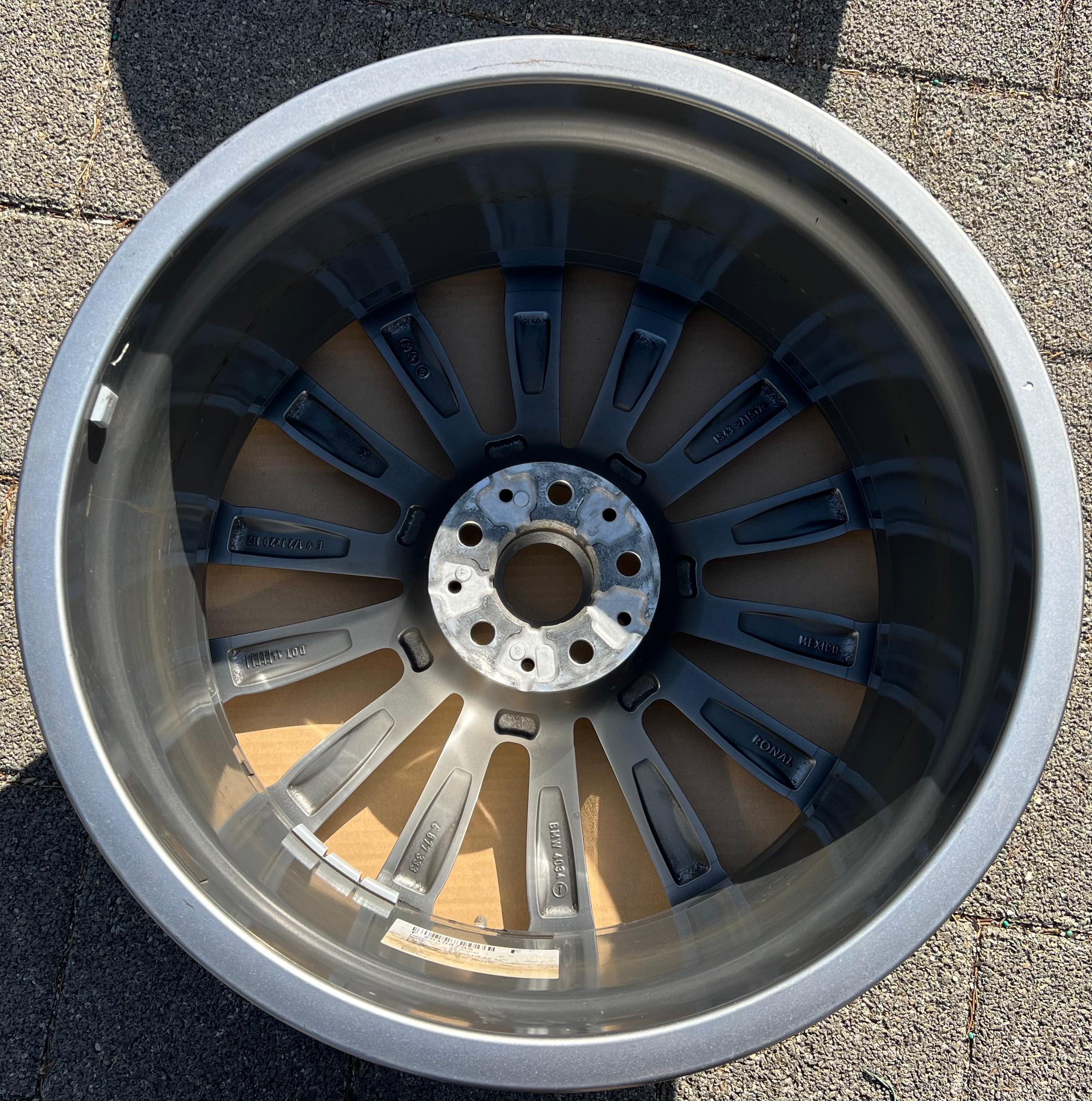 1 X CERCHIO ORIGINALE 20" IN ALLUMINIO BMW X3 G01 X4 G04 6877333 STYLING 697 9,5x20 ET43 FREIHAUS