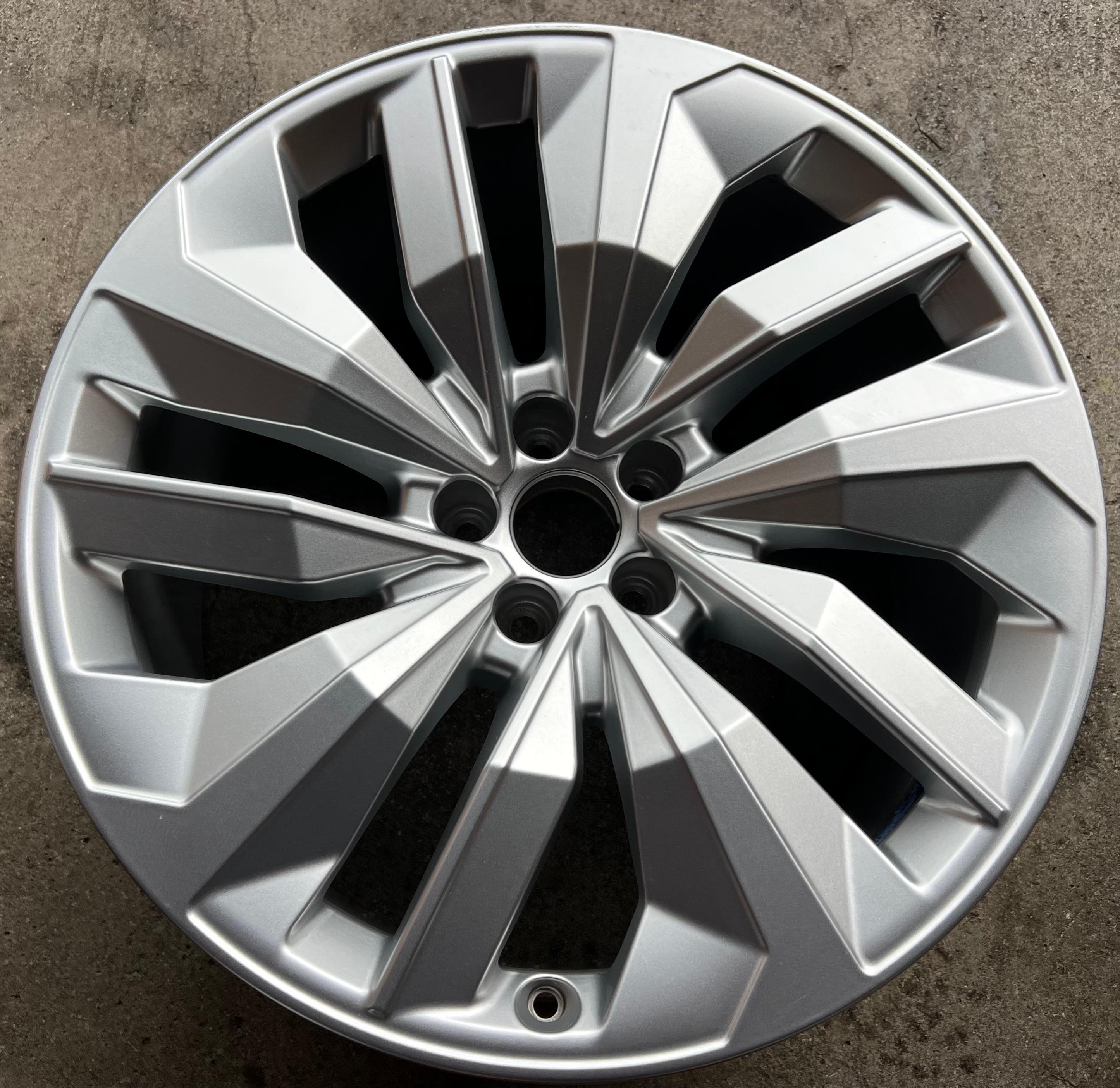 1 X ORIGINAL 20" ALUFELGE AUDI Q8 SQ8 ETRON 4M 4KE601025E 10Jx20 ET22