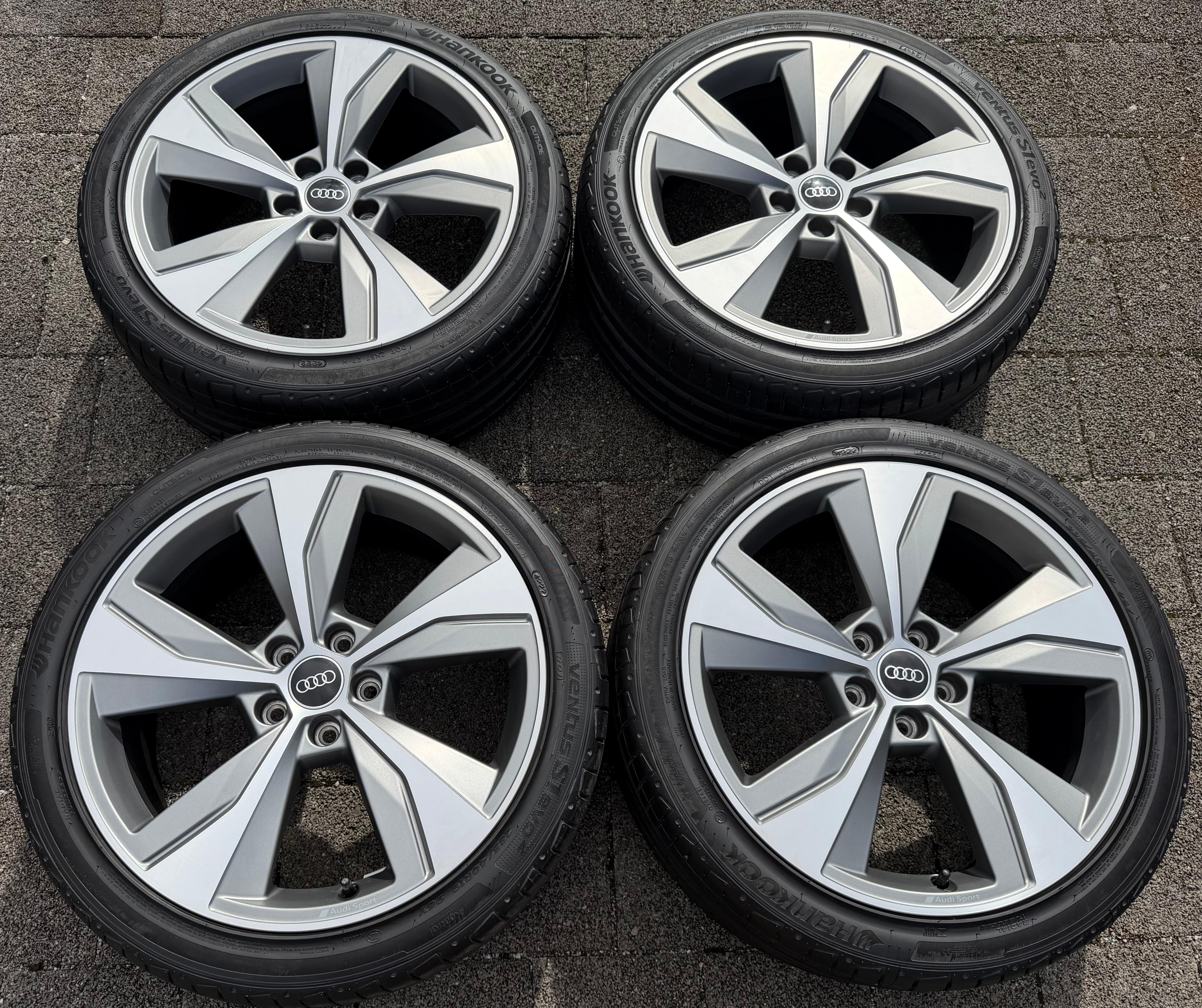 4 originele 19" lichtmetalen zomerwielen Audi Q2 SQ2 81A601025AN 235/40R19 96Y Hankook