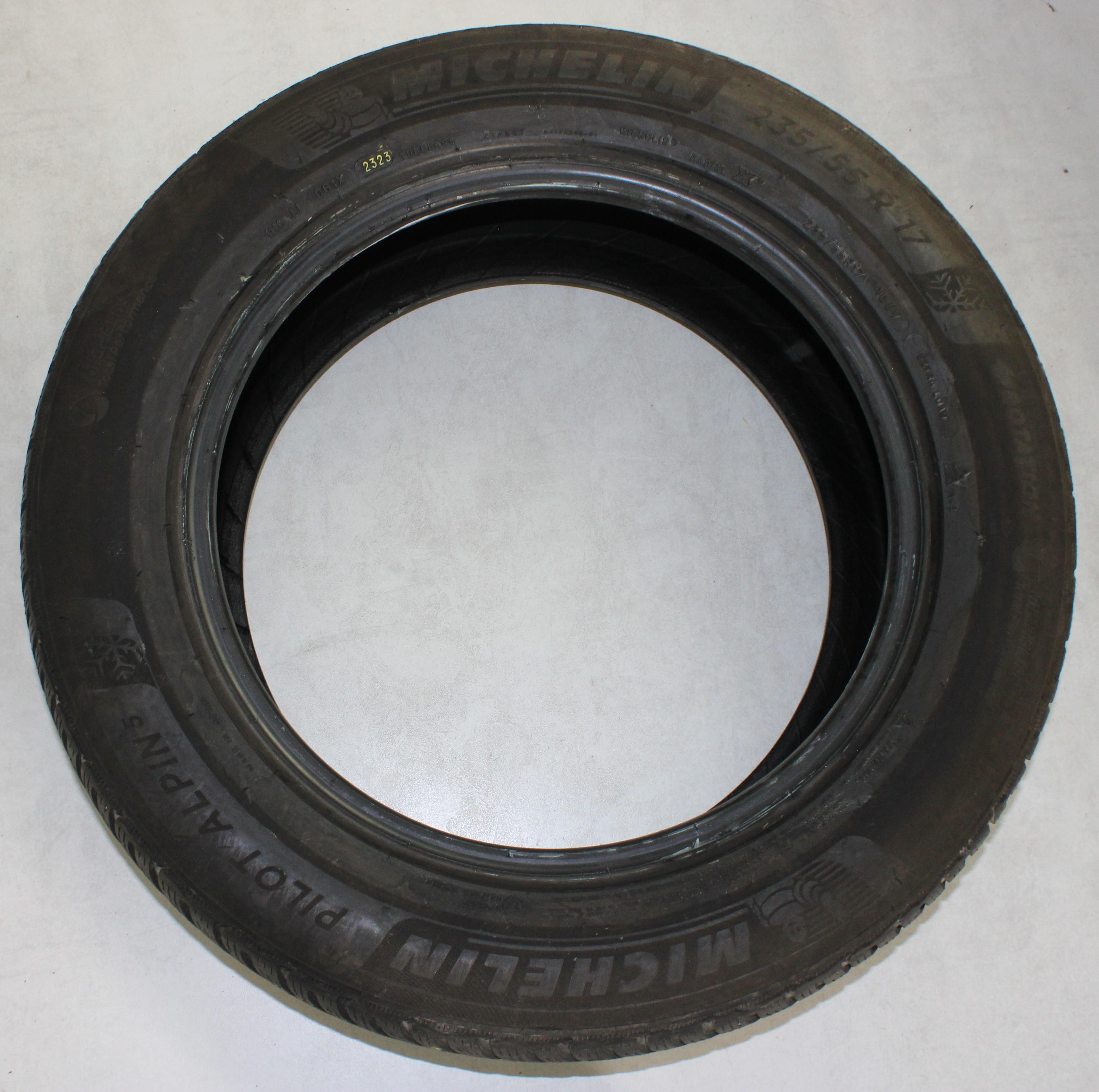 2 x 235/55R17 103V Winterreifen Michelin Pilot Alpin 5 4,5-5mm 2023/2024 XL