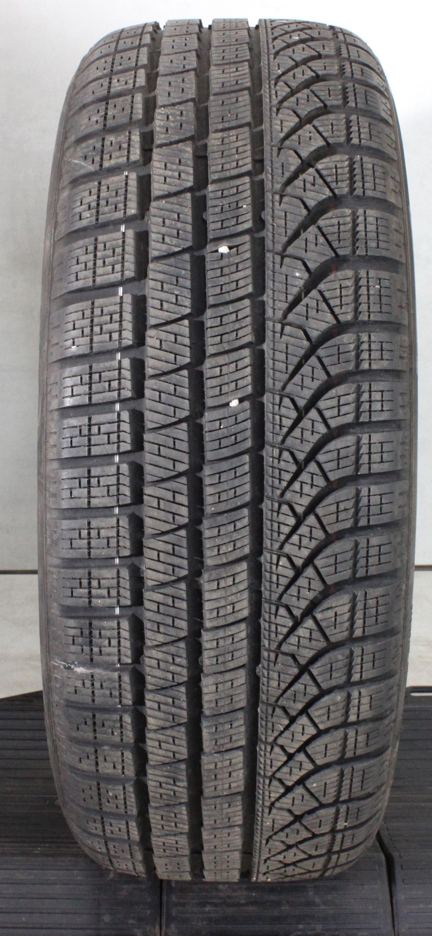 1 x 235/45R20 100H Winterreifen Pirelli Pzero Winter RO Eelct 7-7,5mm 2024