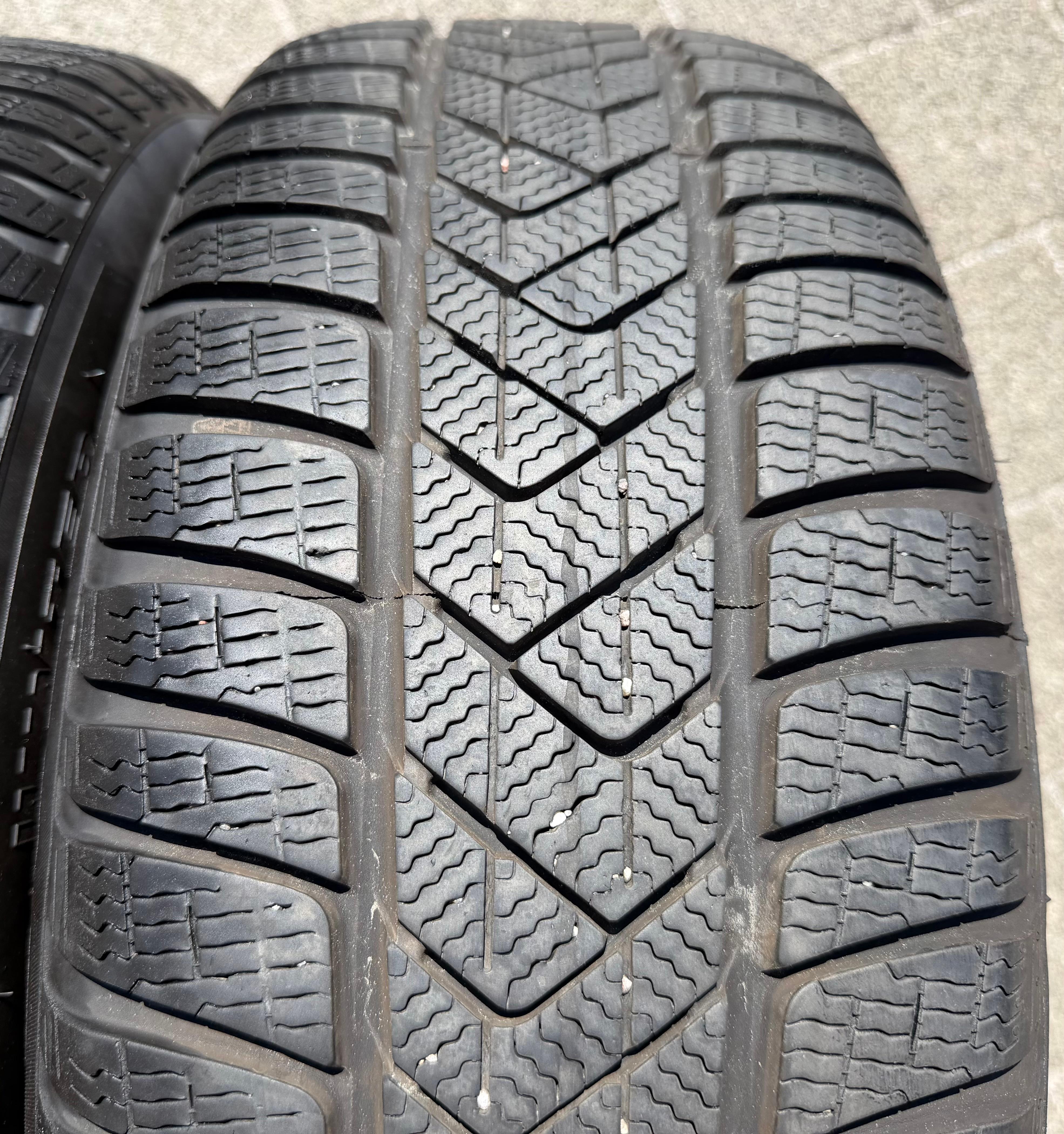 2 x 225/60R17 99H Winterreifen Pirelli Sottozero 3 7mm 2020