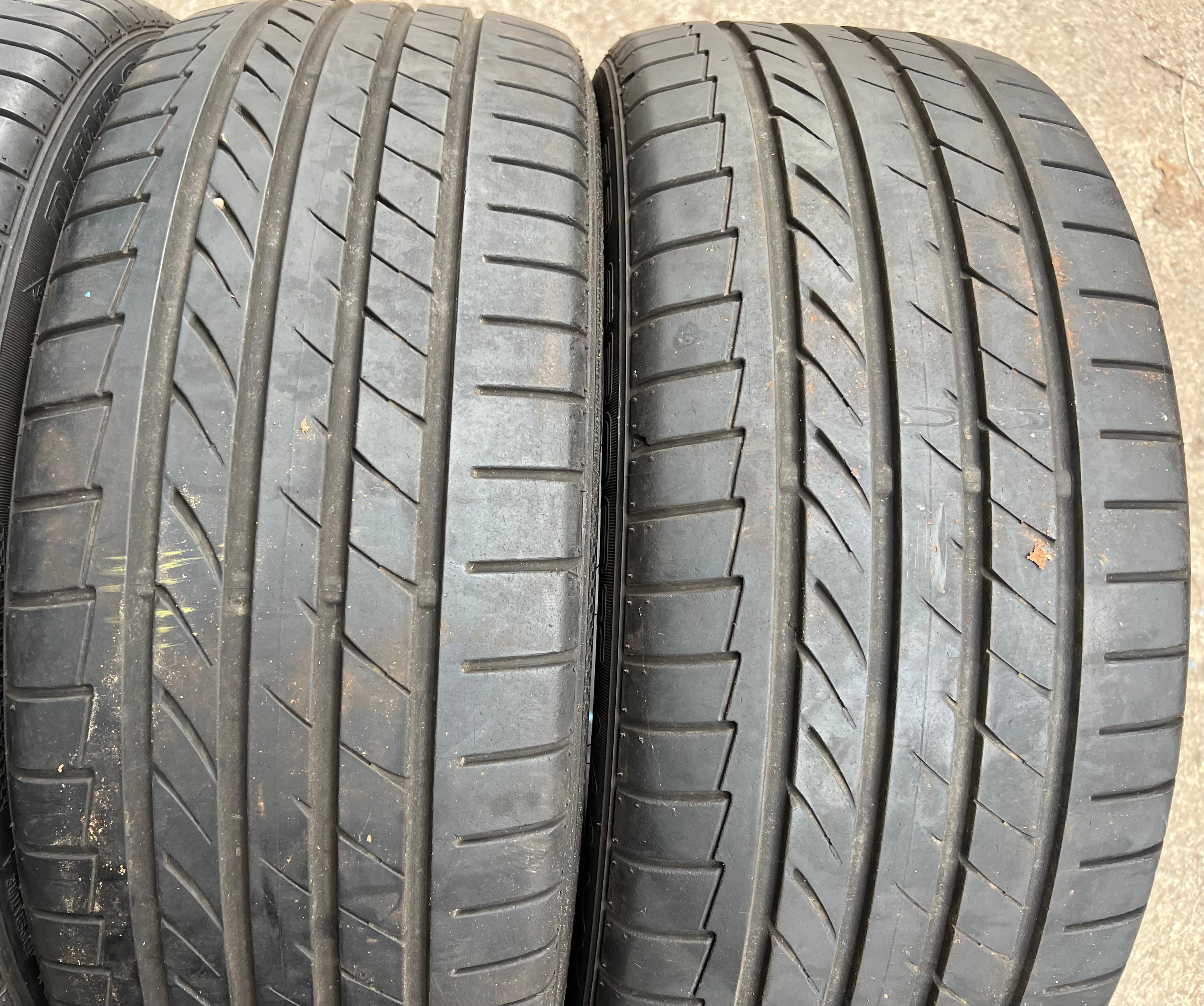4 x 215/45R18 89W Sommerreifen Dunlop Sport Maxx TT 2x 7mm und 2x 5,5mm 2014