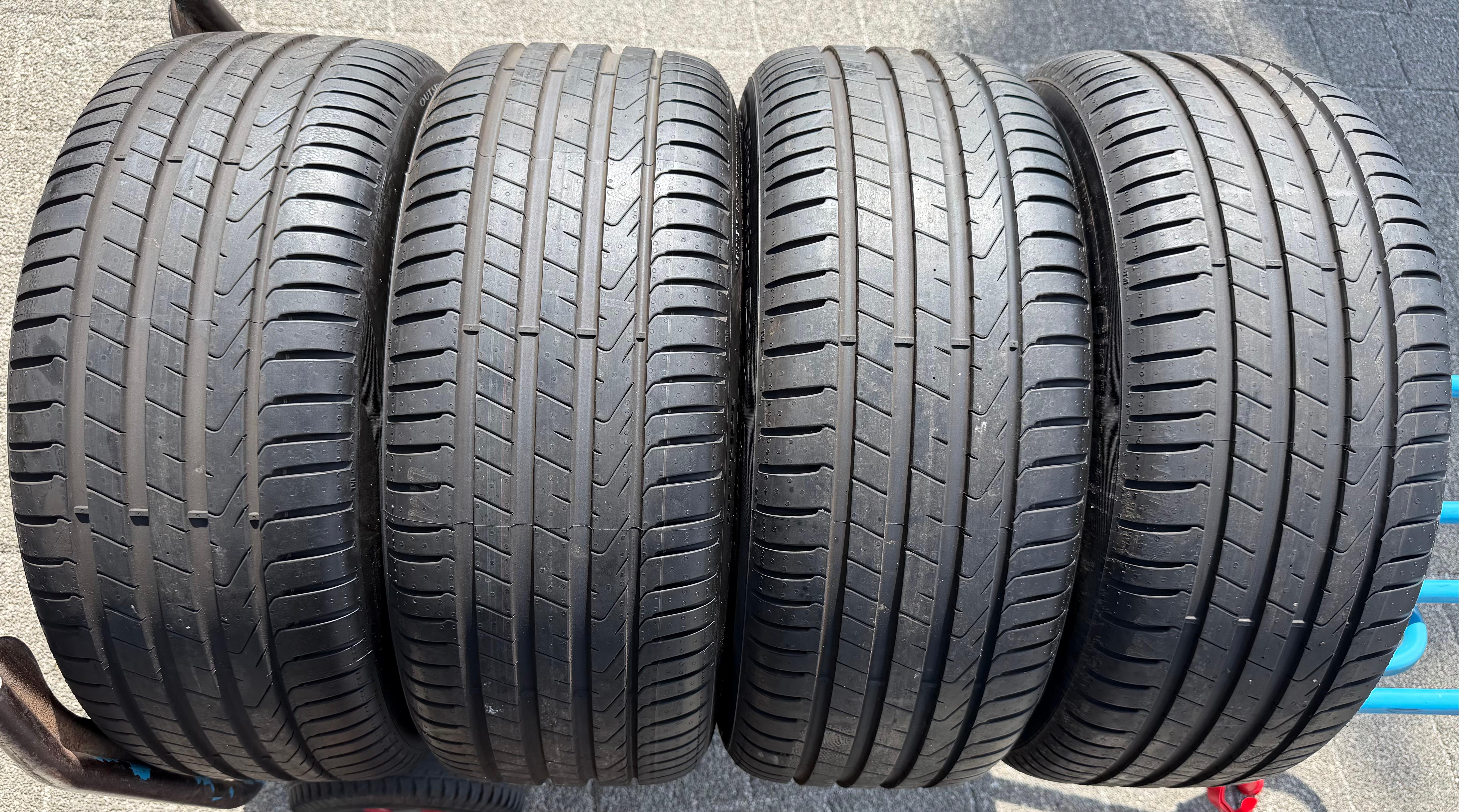 4 Original 17" Alu Sommerräder Audi A3 8Y 8Y0601025E 225/45R17 91Y 2020 Pirelli NEU