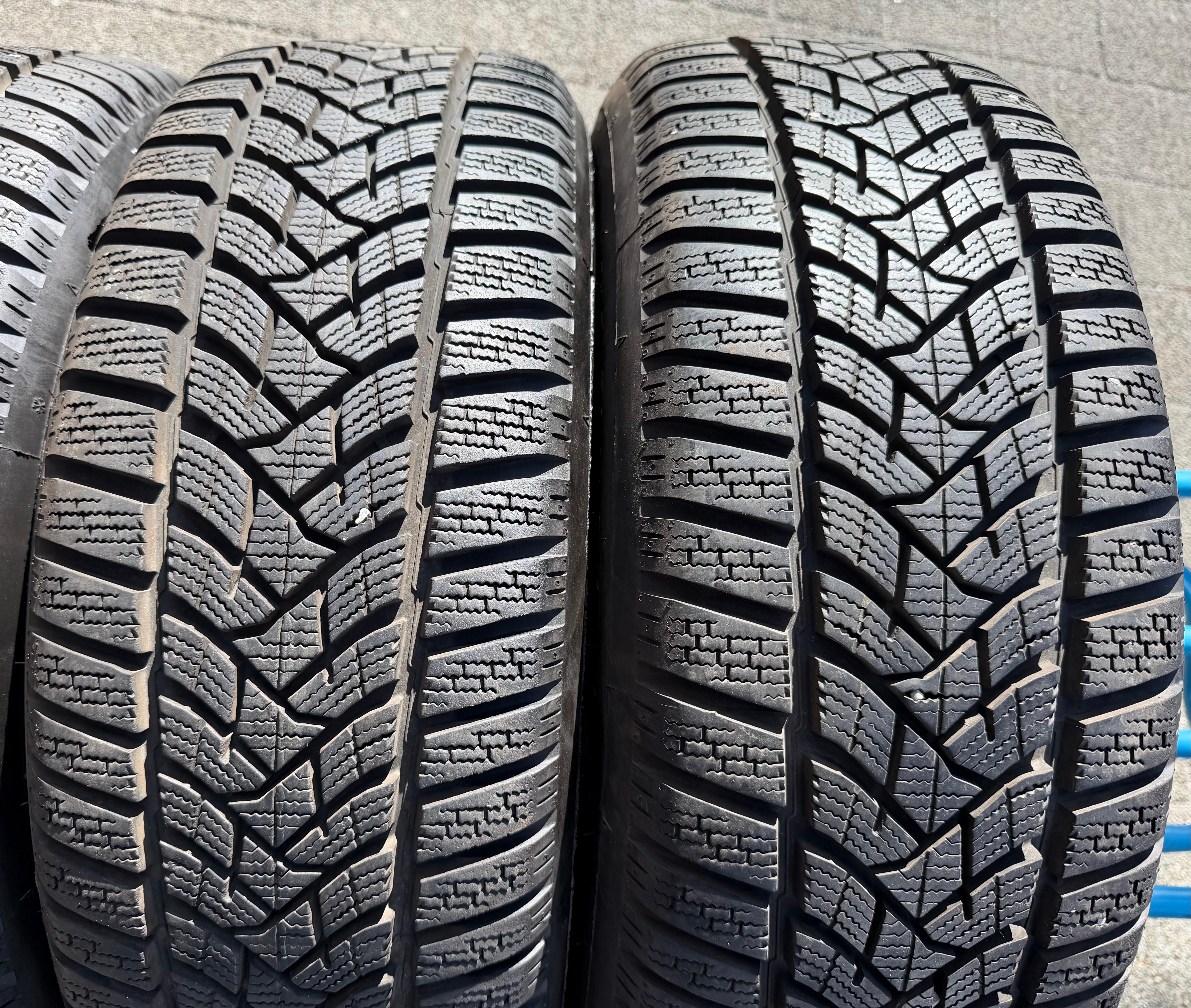 4 Winterräder VW T-Roc Skoda Karoq Seat Cupra Ateca 215/60R16 95H Dunlop
