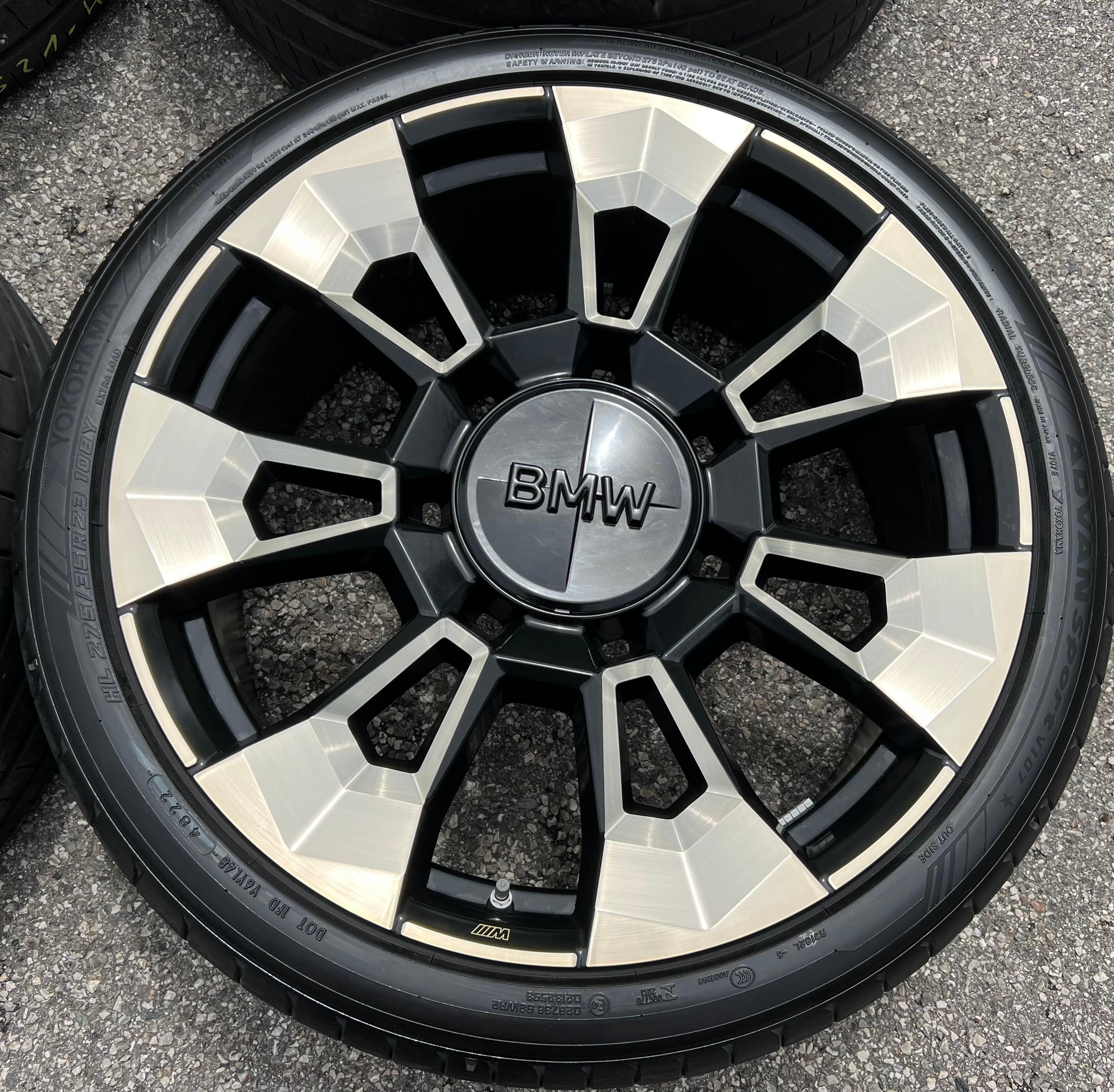 4 ORIGINELE 23" ALUMINIUM ZOMERWIELEN BMW XM G09 STYLING 923M NACHT GOUD 23 INCH 2022