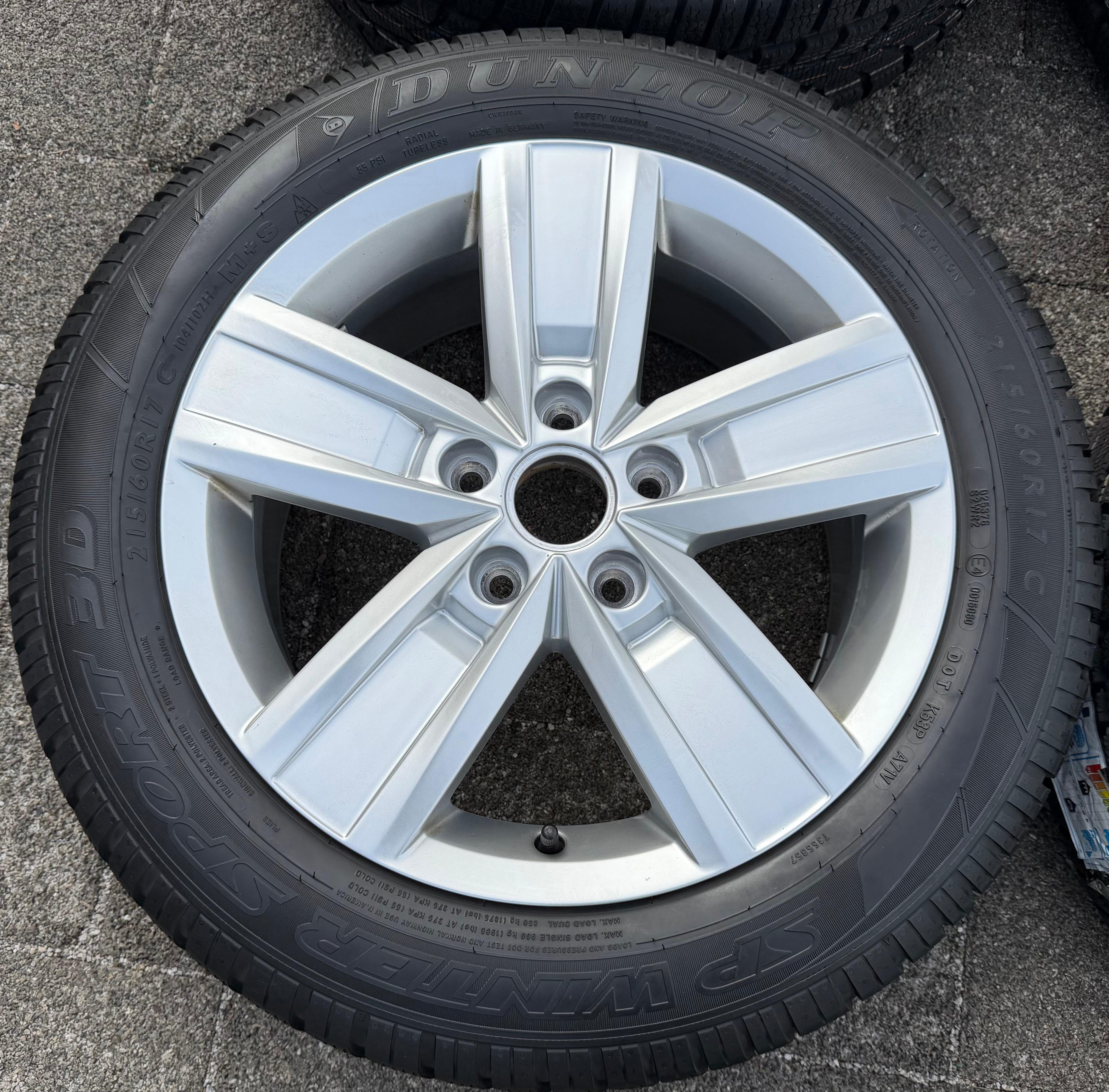 4 ruedas de invierno originales de aleación de 17" para VW BUS T5 T6 T6.1 7E0601025P Devonport 215/60R17C