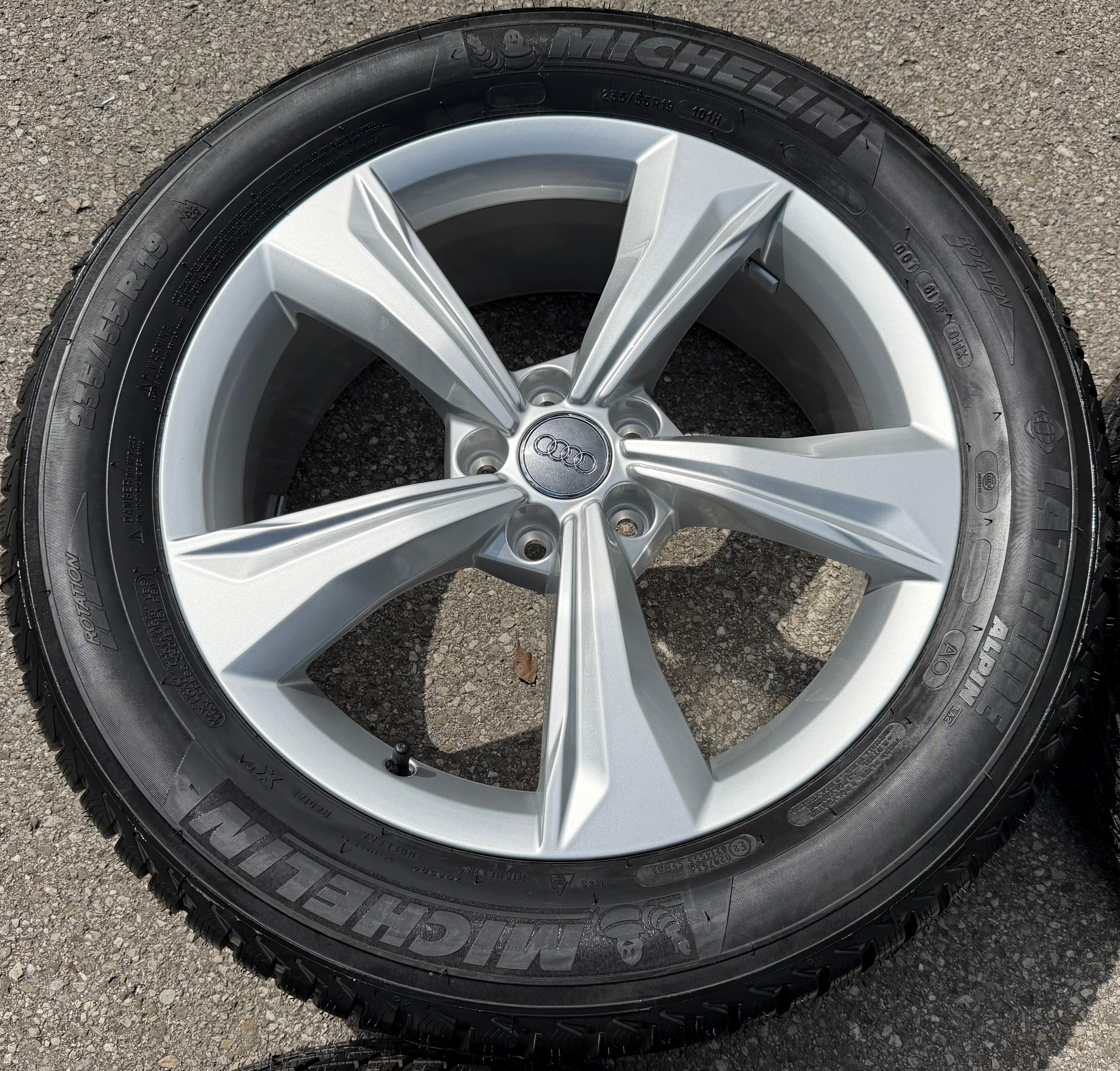 4 Original 19" Alu Winterräder Audi Q5 SQ5 FY 80A601025K 235/55R19 101H Michelin