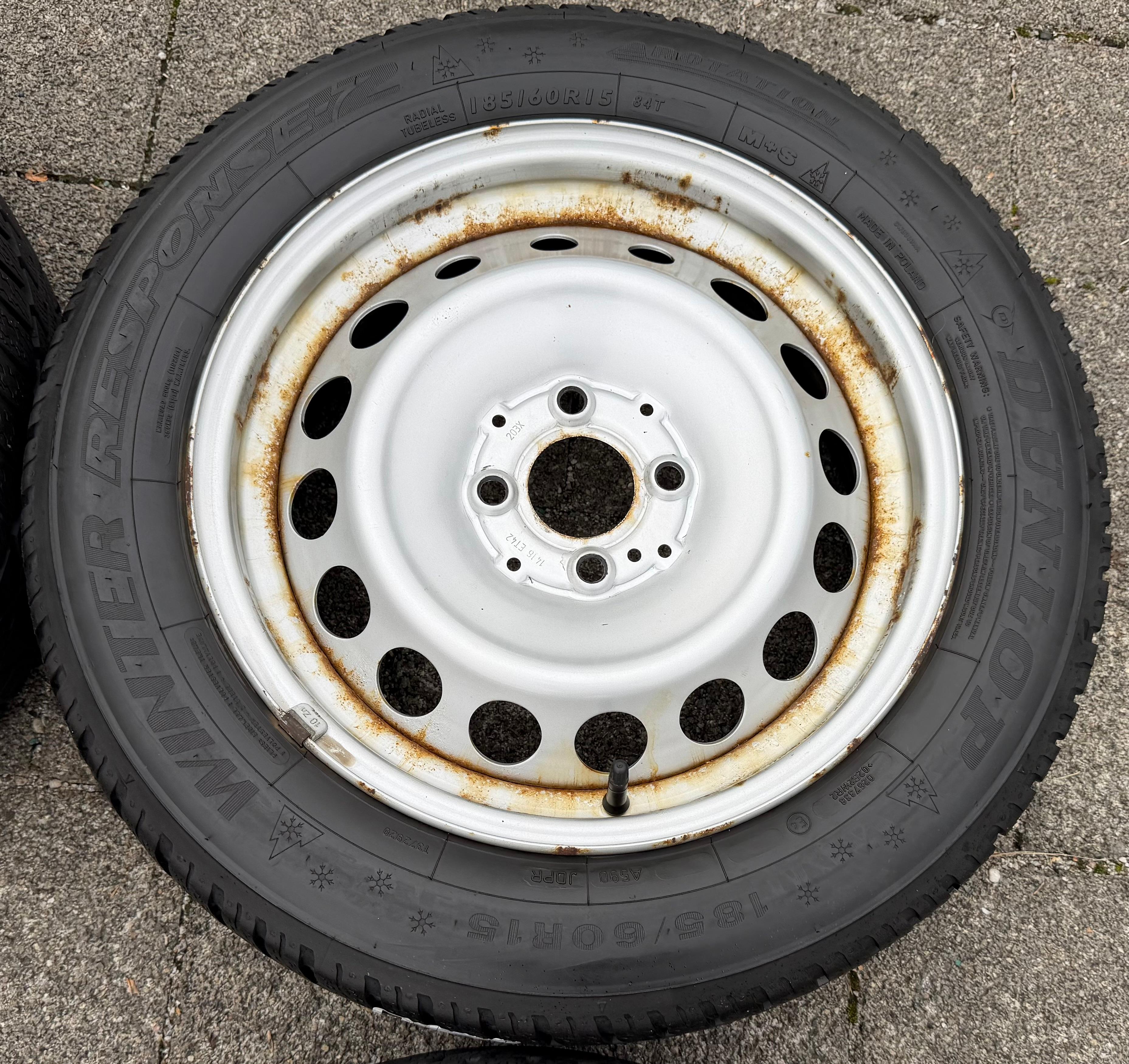 4 originele winterwielen Smart 453 165/65R15 81T 185/60R15 84T Dunlop RDKS 2019