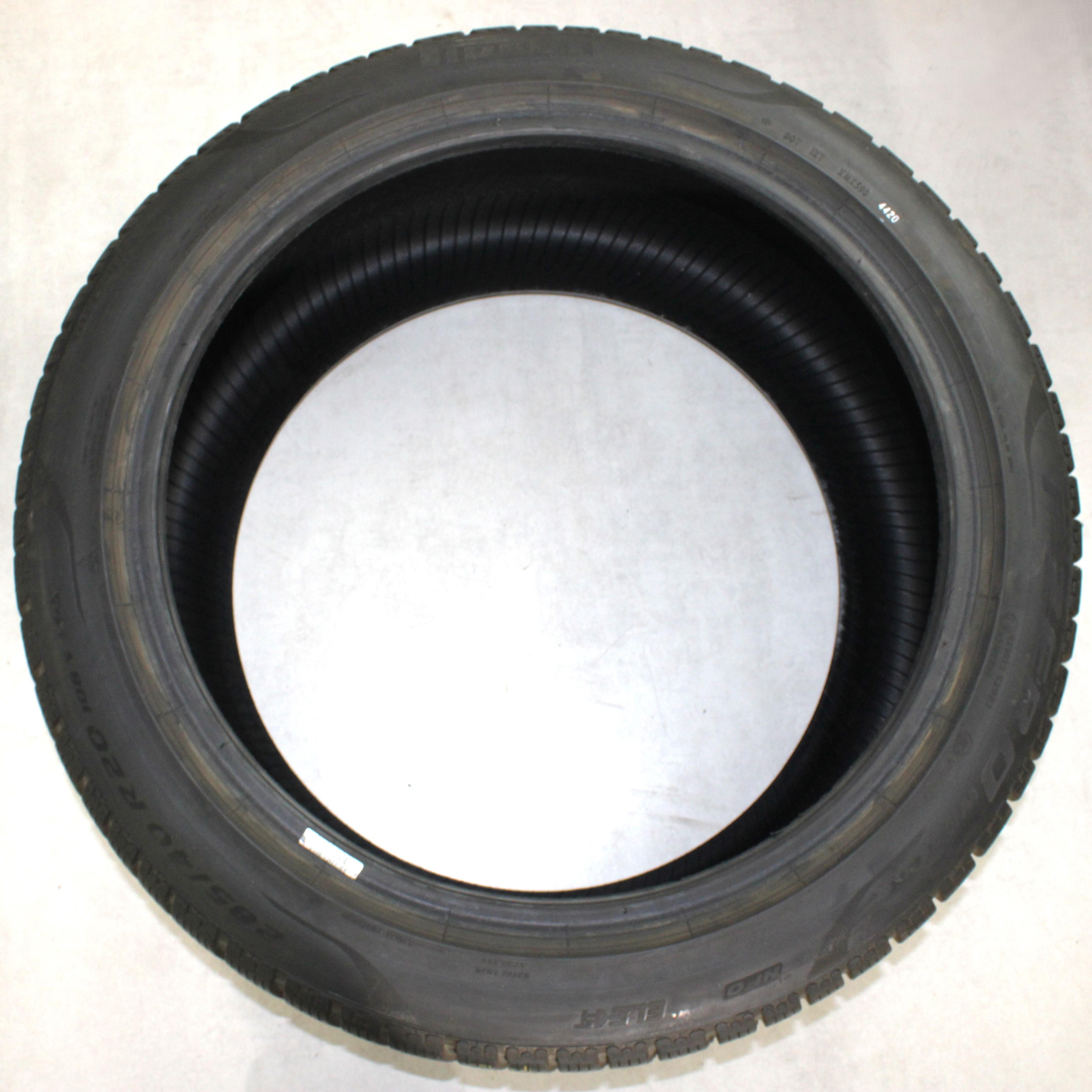 1 x 285/40R20 108V Winterreifen Pirelli Pzero Winter NF0 Elect 6,5-7mm 2020