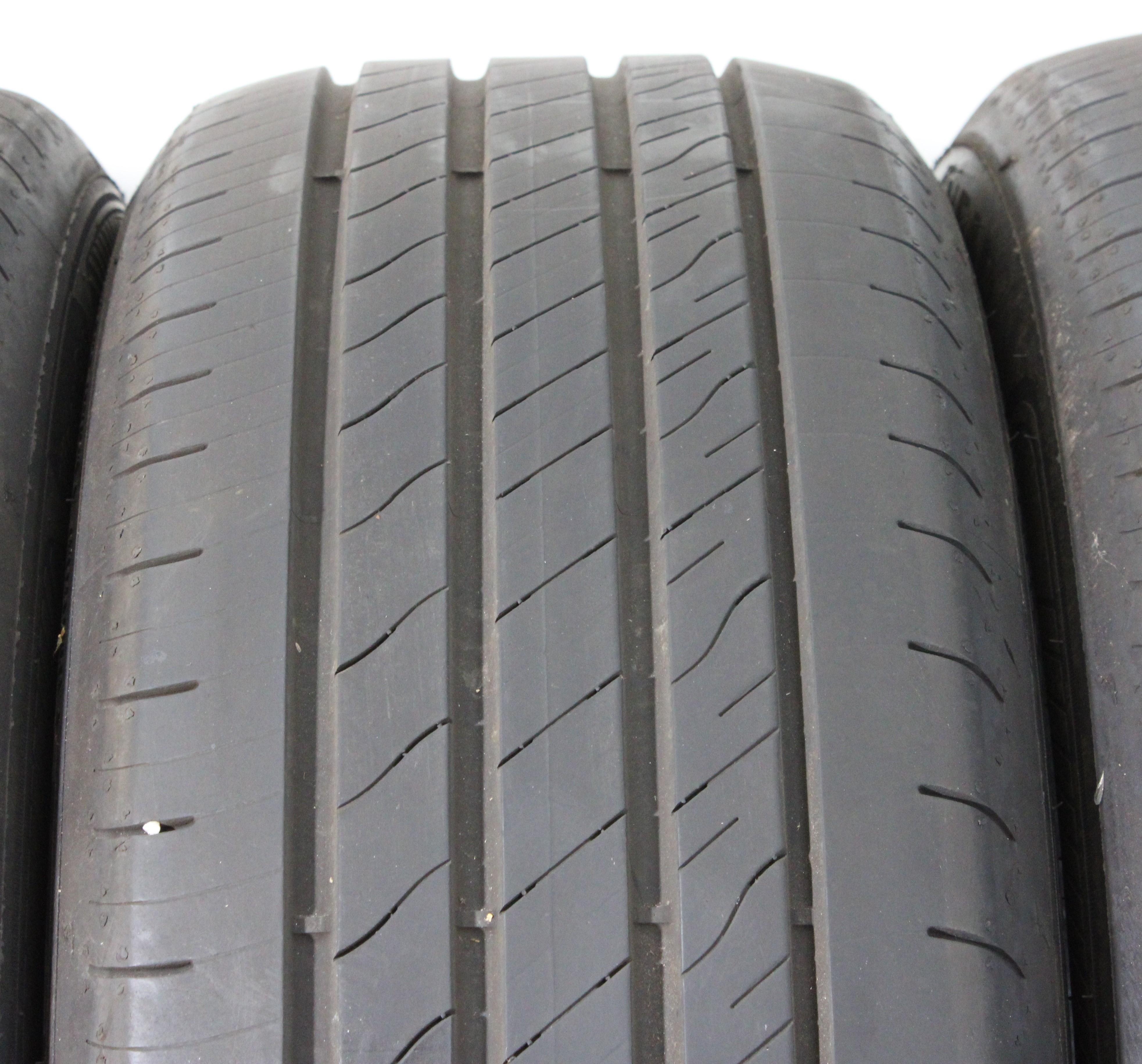 4 neumáticos de verano Goodyear Efficient Grip Performance 2, 215/55R17 94W, 6 mm, 2024, con sellado