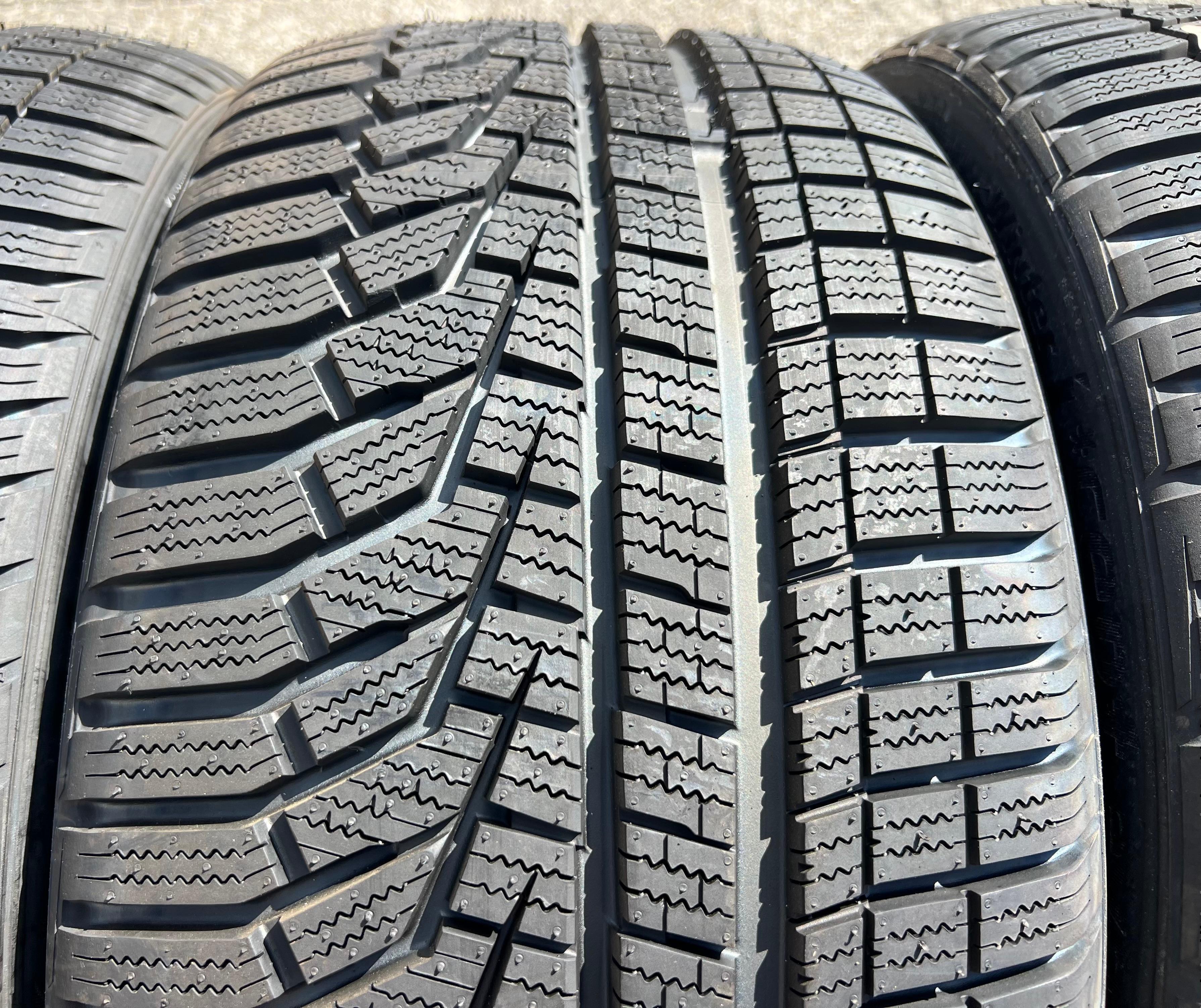 4 x 245/35R19 93W Winterreifen Hankook Winter I*Cept Evo 2 NEU 2019