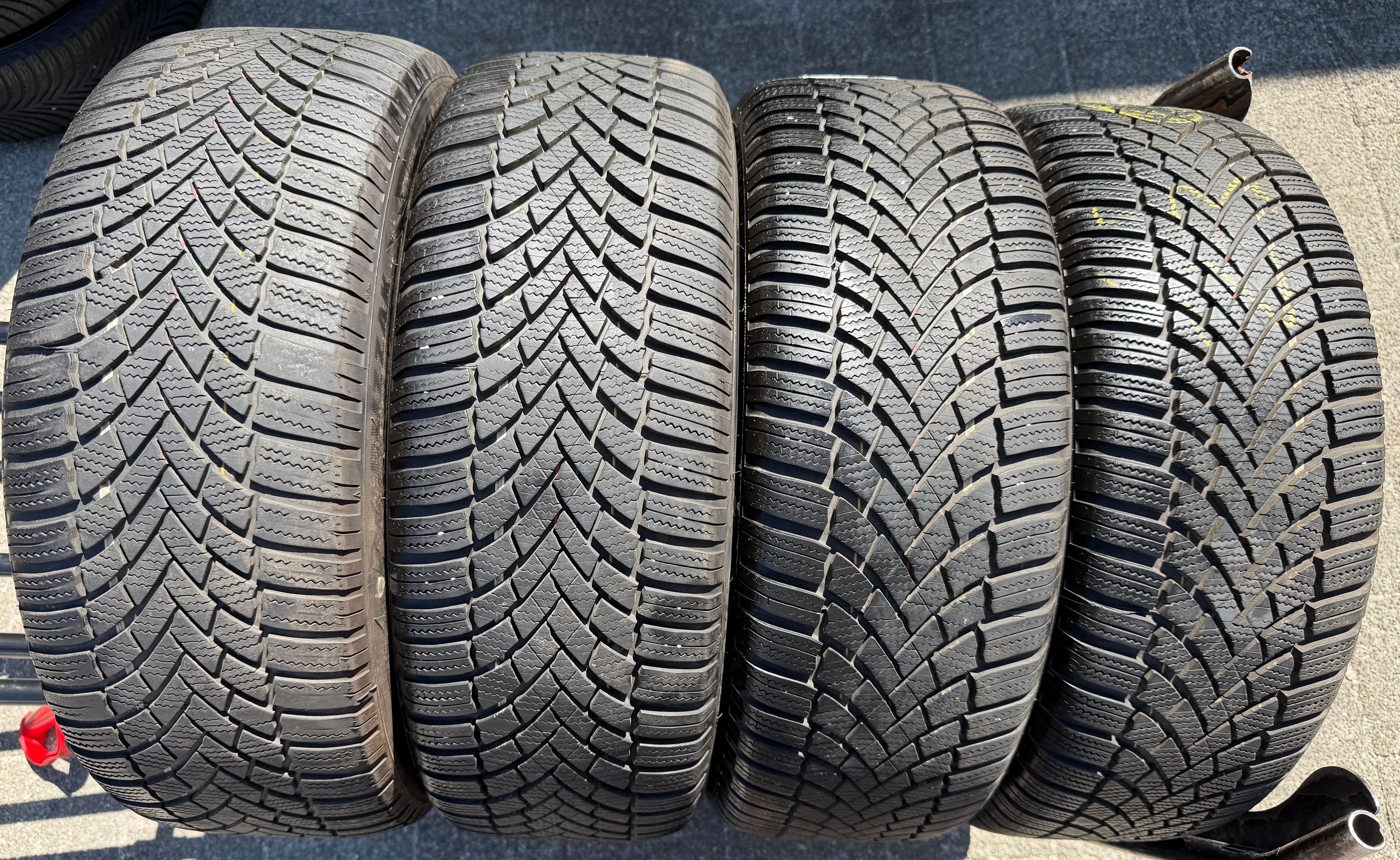 4 cerchi invernali originali in lega da 17" per Audi A3 S3 8V 8Y0601025L 205/50R17 93H Bridgestone 2023