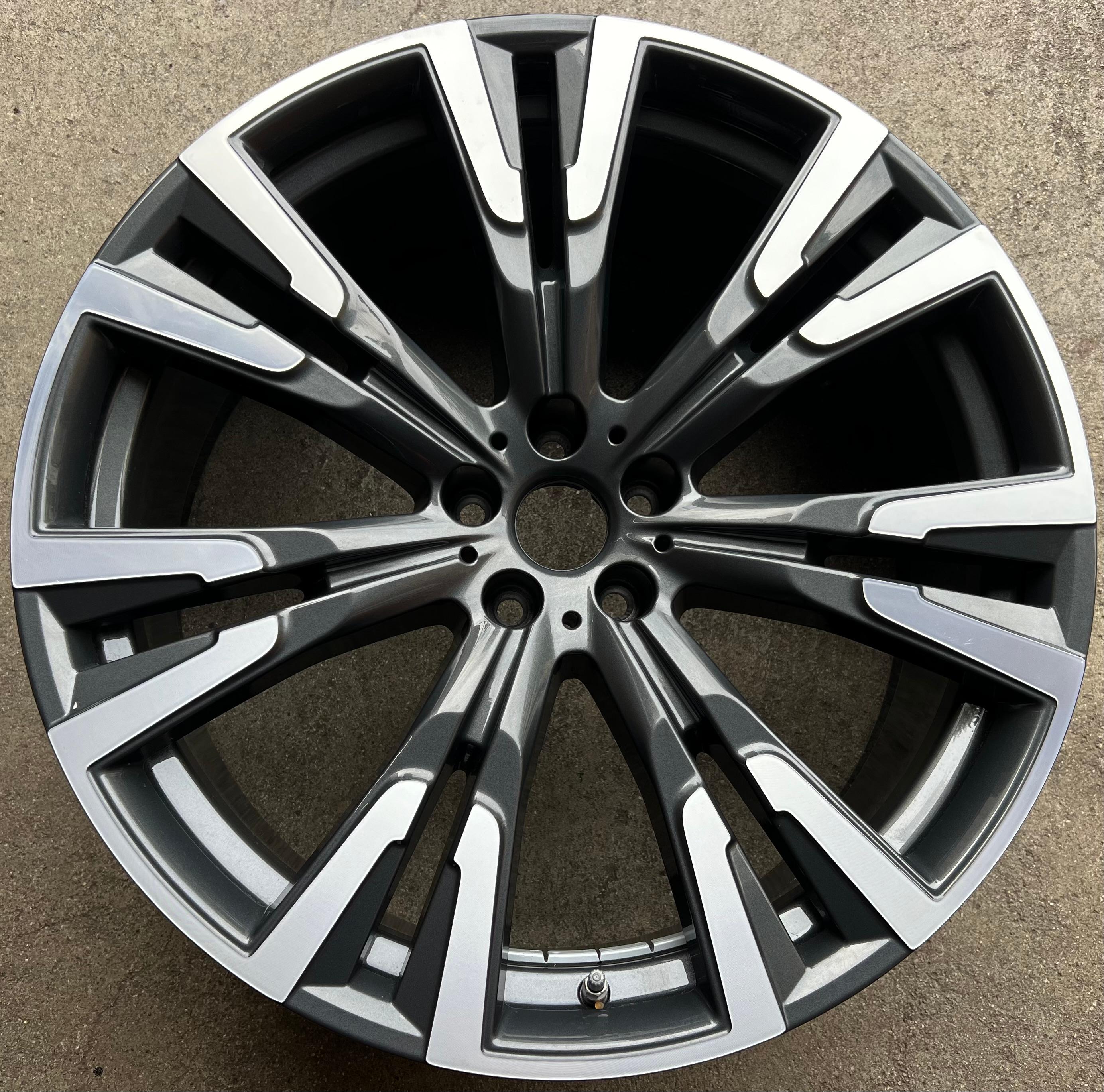 1 X ORIGINELE 22" ALUMINIUM VLOERRING BMW X7 G07 6885143 STYLING 756 9,5x22 ET32 VRIJGOED