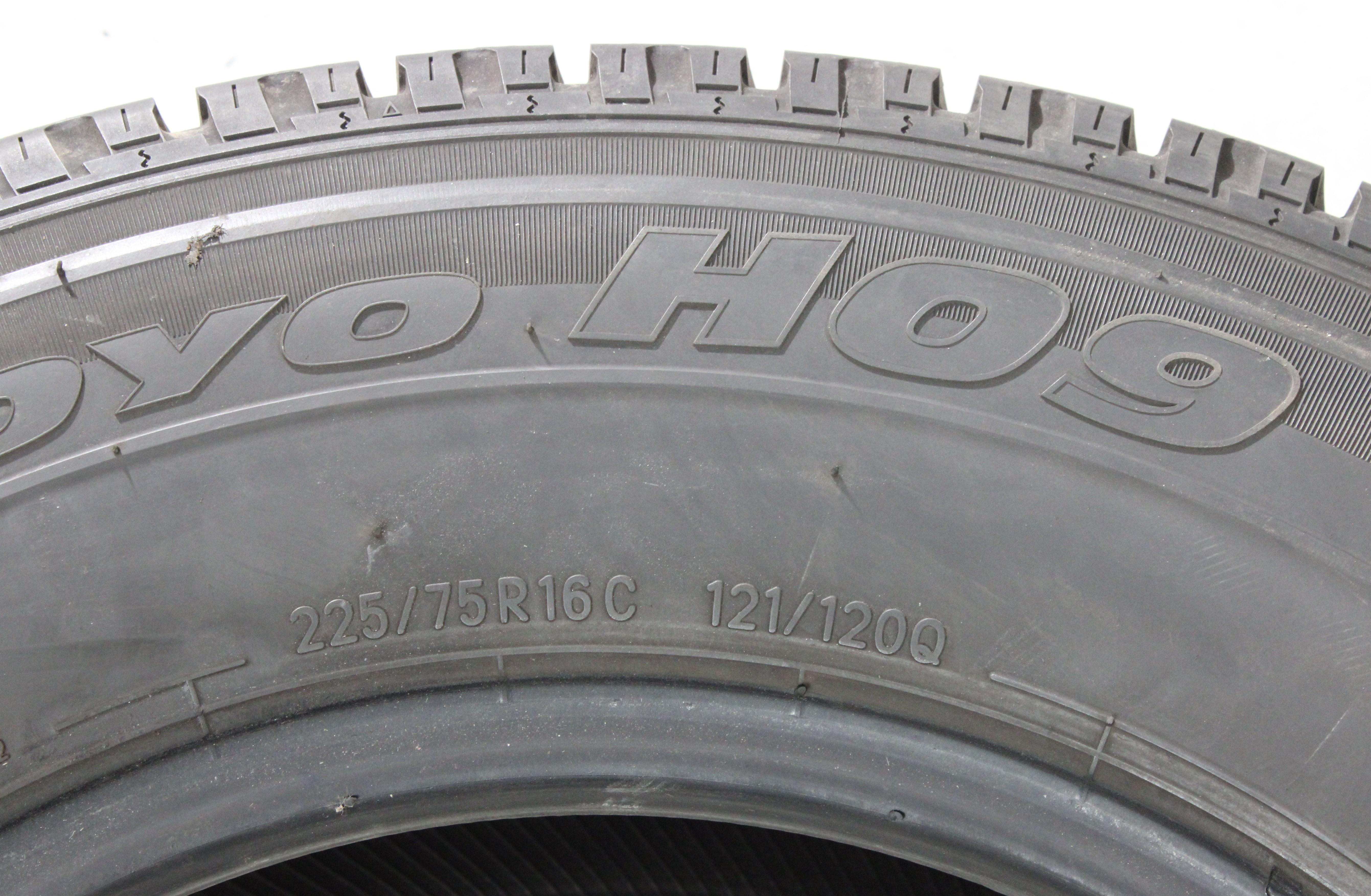 4 x 225/75R16C 121/120Q Neumáticos de invierno Toyo Winter H09 3x9-9,5mm/1x10-10,5mm 2017