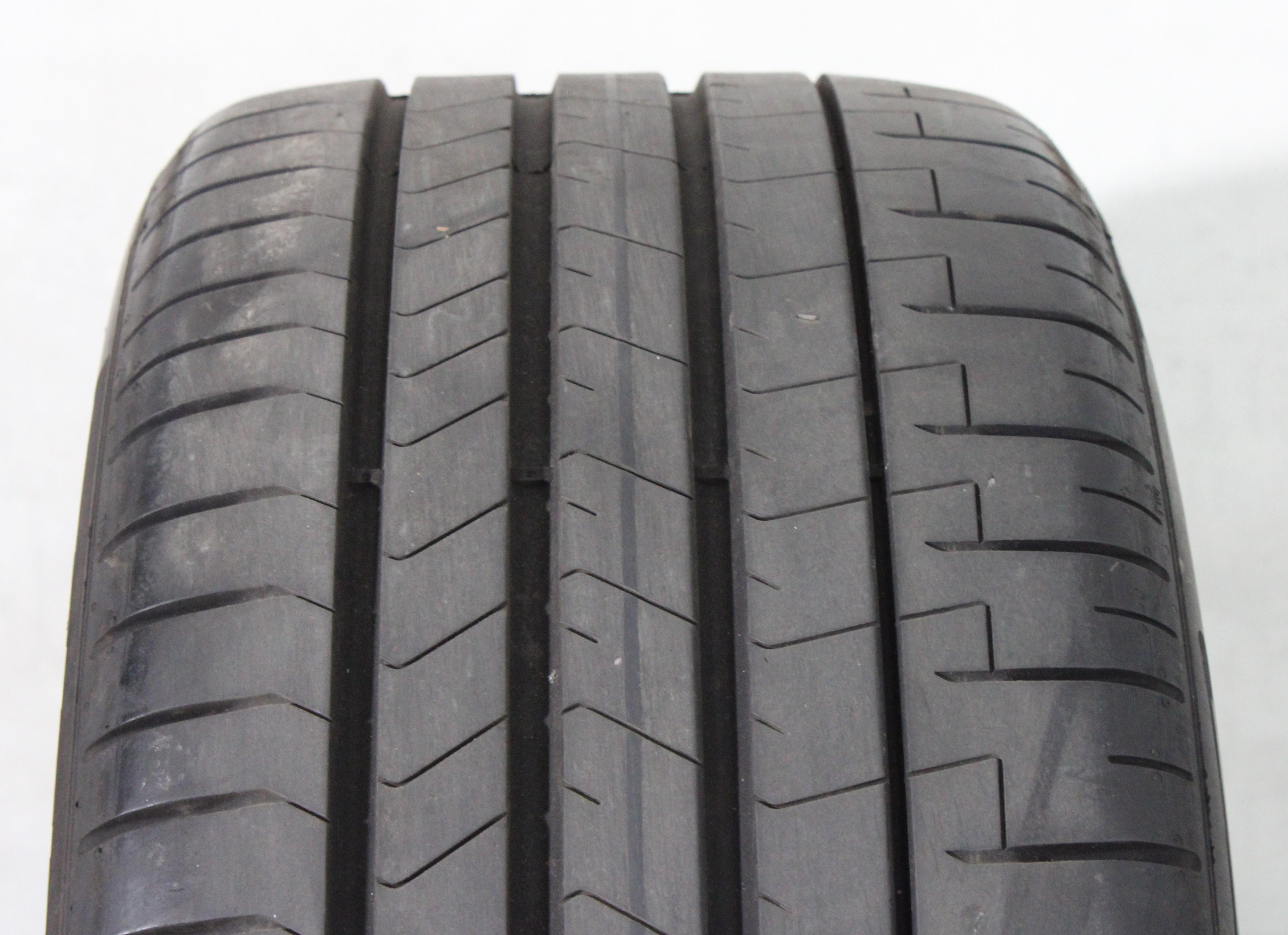 1 x 255/40R19 100Y Sommerreifen Pirelli Pzero PZ4 *1 6,5-7mm 2024